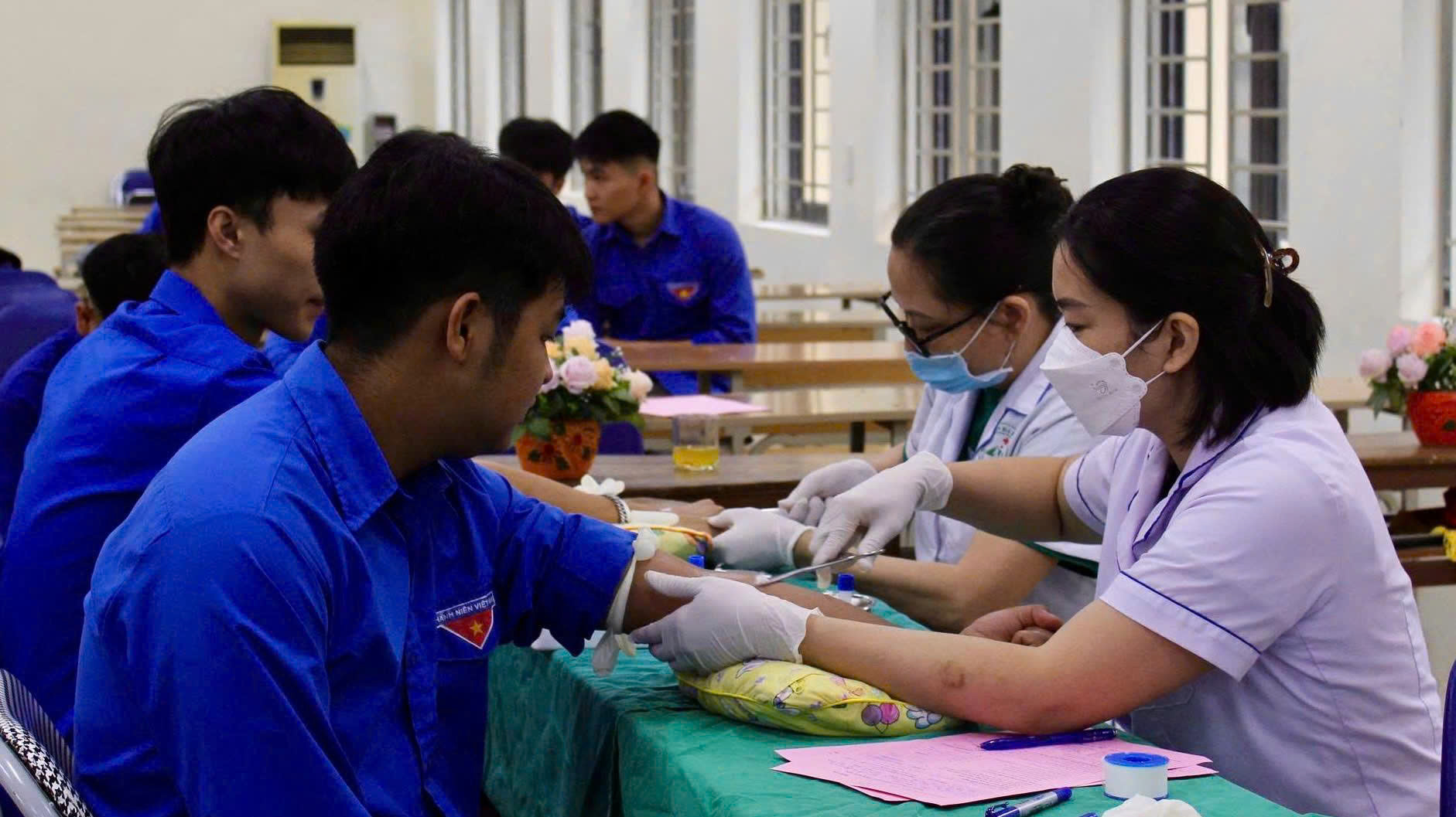 Tổ chức Ngày hội hiến máu tình nguyện tại Trường Cao đẳng Kỹ thuật và Công nghệ
