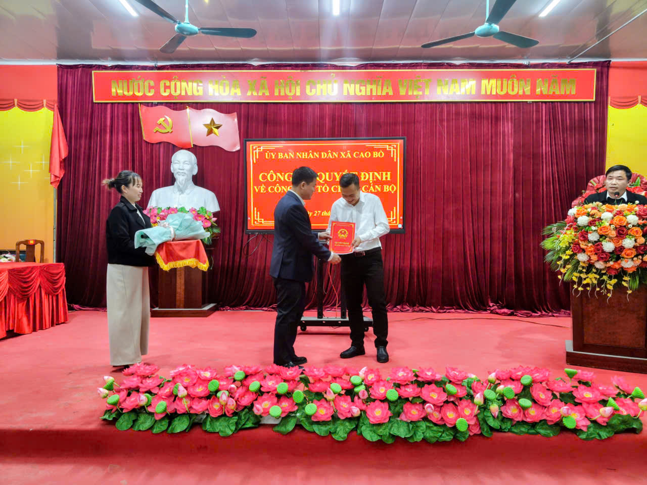 UBND xã Cao Bồ ban hành nhiều quyết định quan trọng về tổ chức bộ máy và công tác cán bộ