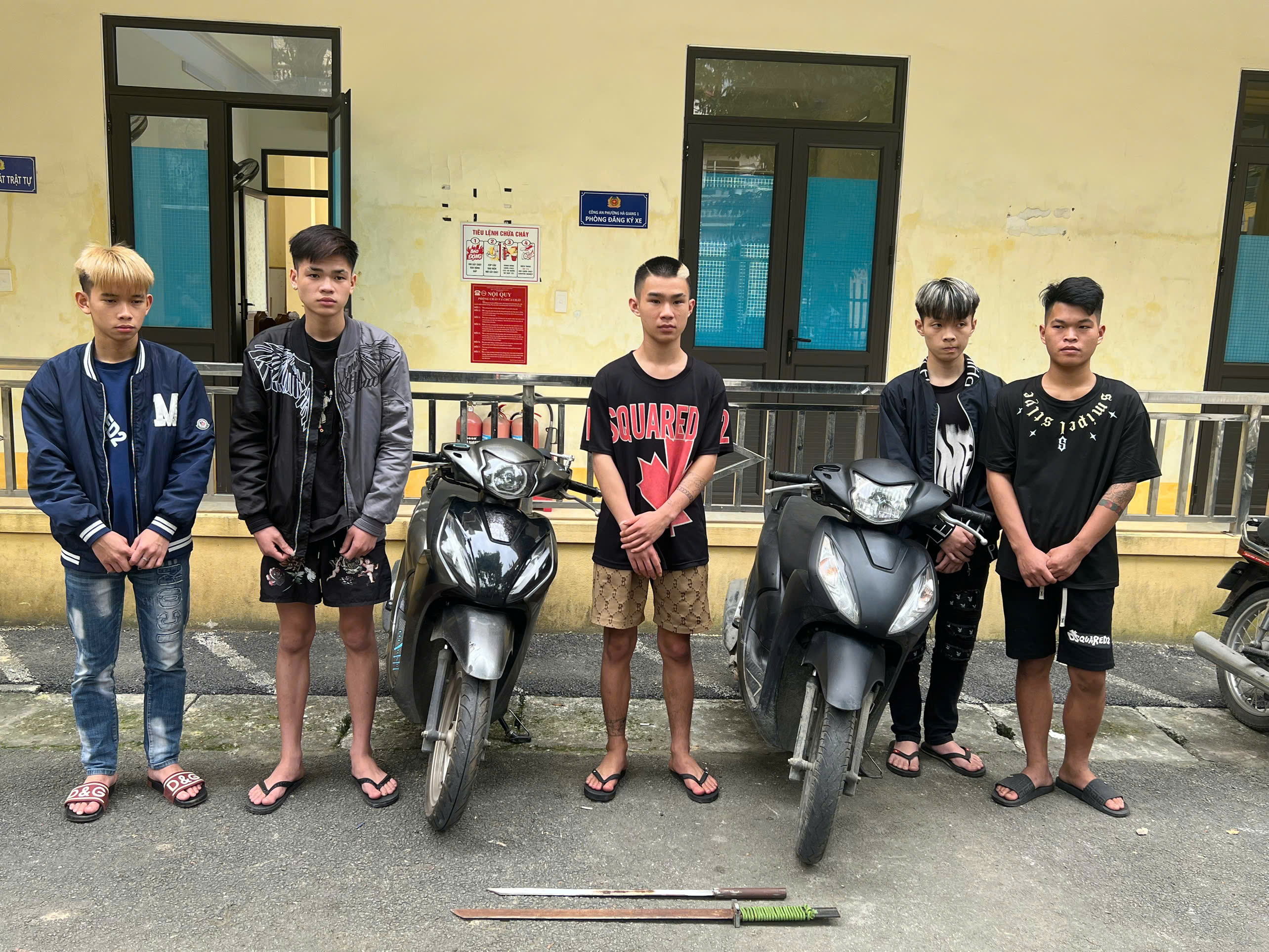  CÔNG AN PHƯỜNG HÀ GIANG 1 KHẨN TRƯƠNG ĐIỀU TRA, LÀM RÕ NHÓM ĐỐI TƯỢNG GÂY RỐI TRẬT TỰ CÔNG CỘNG 