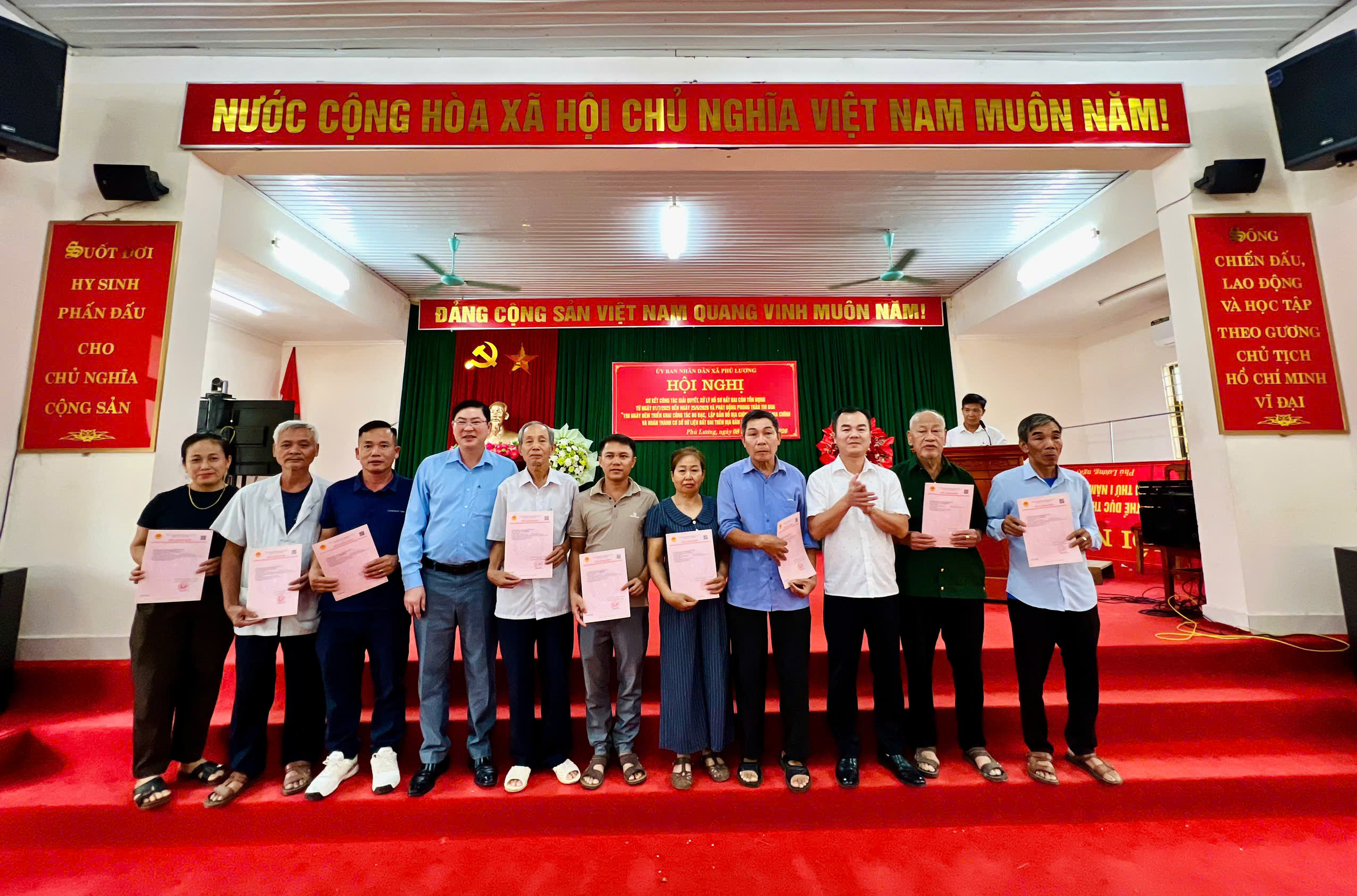XÃ PHÚ LƯƠNG PHÁT ĐỘNG PHONG TRÀO THI ĐUA “150 NGÀY ĐÊM” QUYẾT TÂM HOÀN THÀNH CƠ SỞ DỮ LIỆU ĐẤT ĐAI