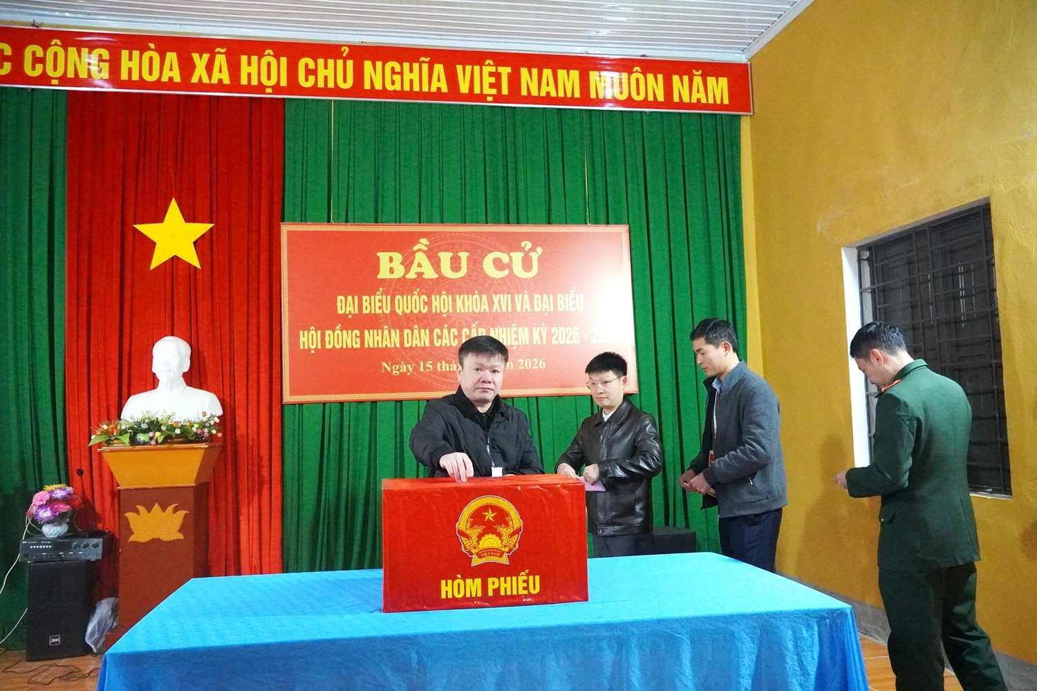 CẬP NHẬT: 11.105 CỬ TRI XÃ SƠN VĨ ĐI BẦU CỬ