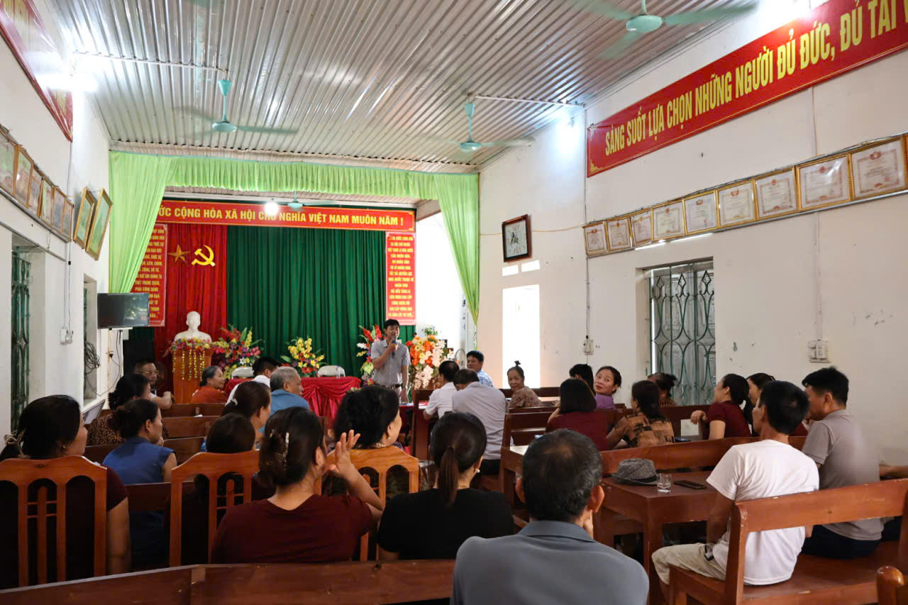 LV với th Tân Lập về thu gom rác thải Tuấn.jpg