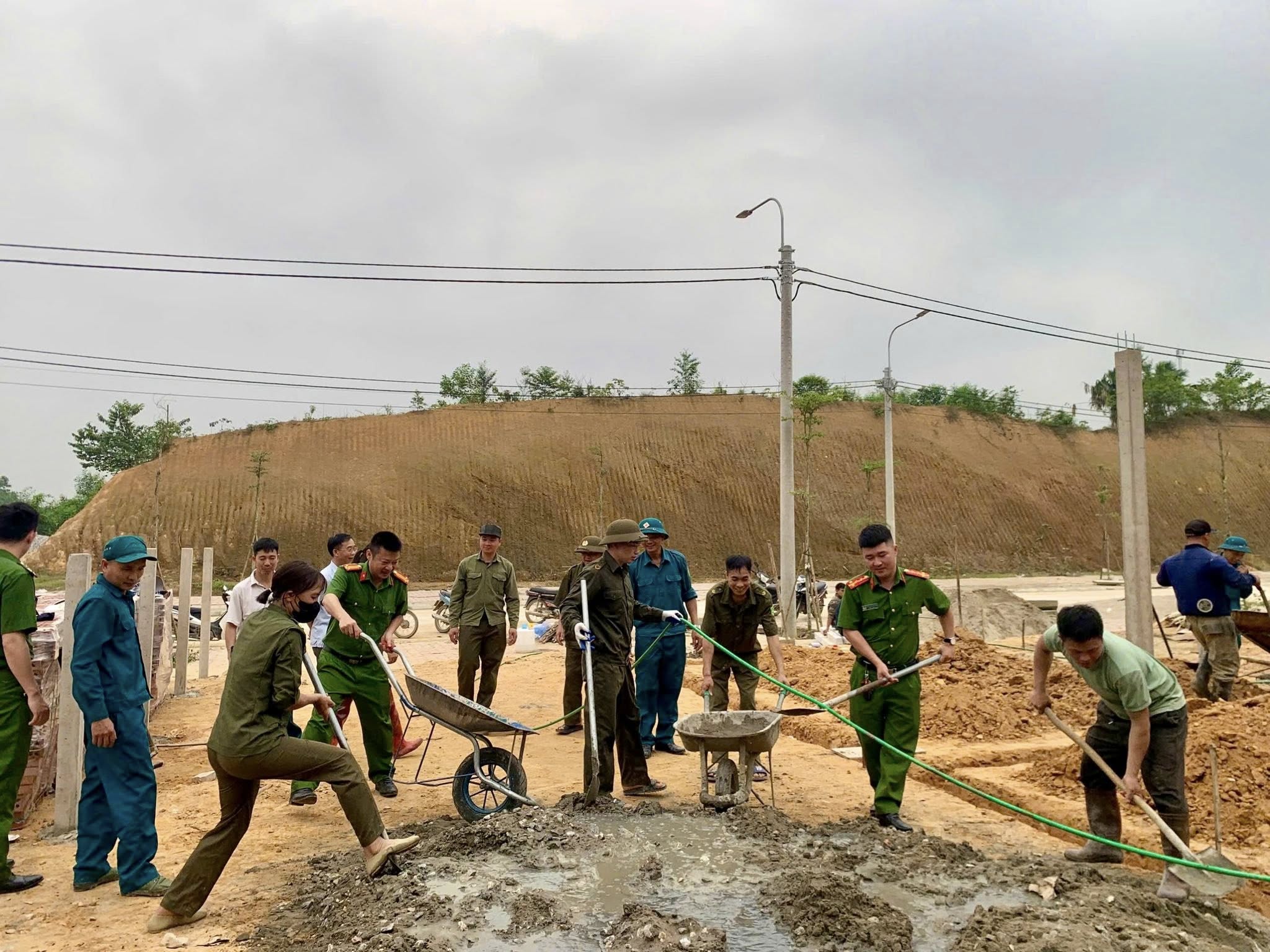 Xã Nhữ Khê: Chung tay hỗ trợ hộ nghèo làm nhà ở
