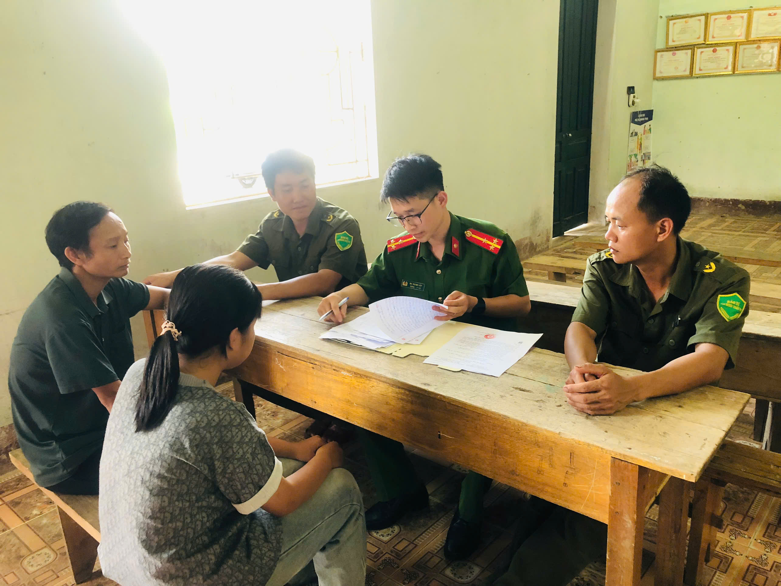 CÔNG AN XÃ TÂN MỸ KỊP THỜI NGĂN CHẶN VỤ VIỆC THIẾU NỮ BỎ NHÀ THEO “VIỆC NHẸ, LƯƠNG CAO”