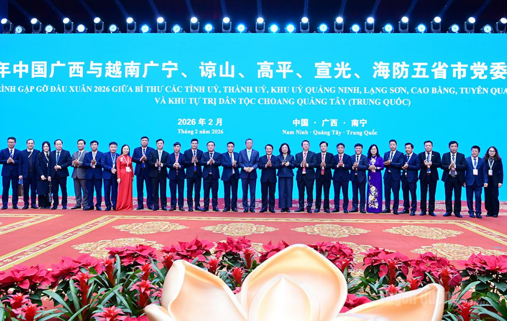 GẶP GỠ ĐẦU XUÂN GIỮA BÍ THƯ TỈNH ỦY, THÀNH ỦY 5 TỈNH, THÀNH PHỐ CỦA VIỆT NAM VÀ BÍ THƯ KHU ỦY QUẢNG TÂY