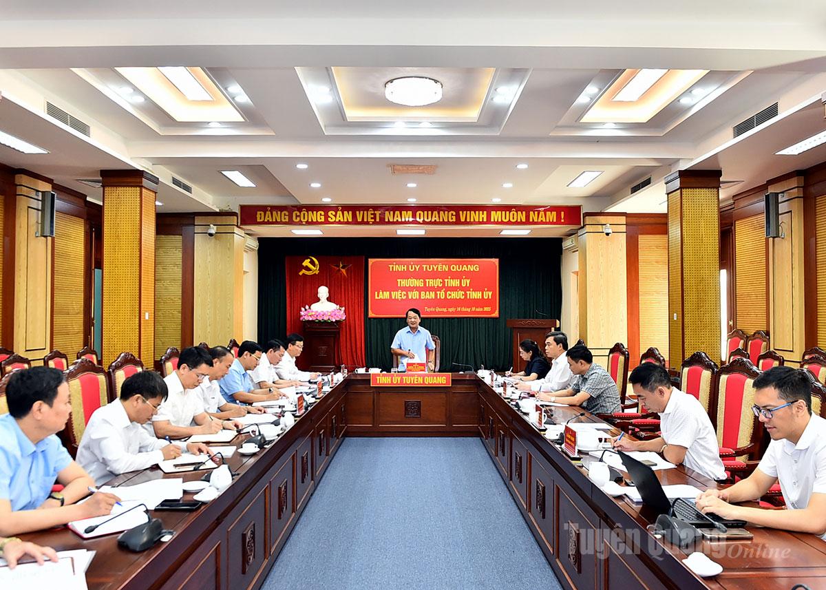 Xây dựng đội ngũ cán bộ dám nghĩ, dám làm, dám chịu trách nhiệm vì lợi ích chung