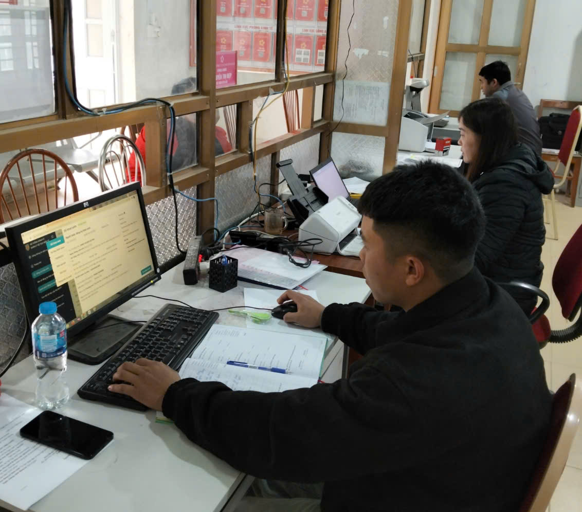 Những chuyển biến tích cực trong giải quyết thủ tục hành chính