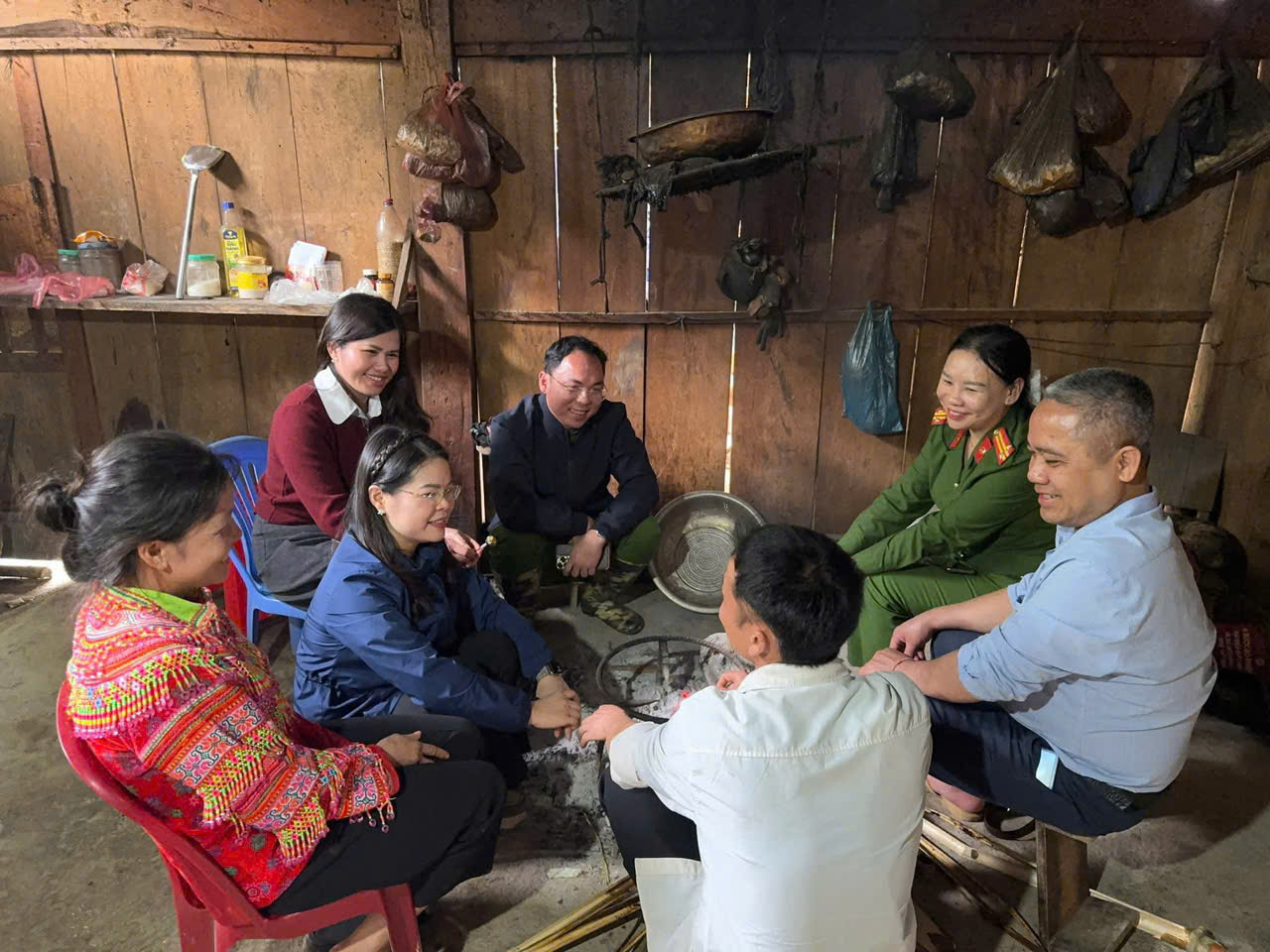 CÔNG AN XÃ BẰNG HÀNH - GIỮ BÌNH YÊN BẮT ĐẦU TỪ SỰ GẦN GŨI