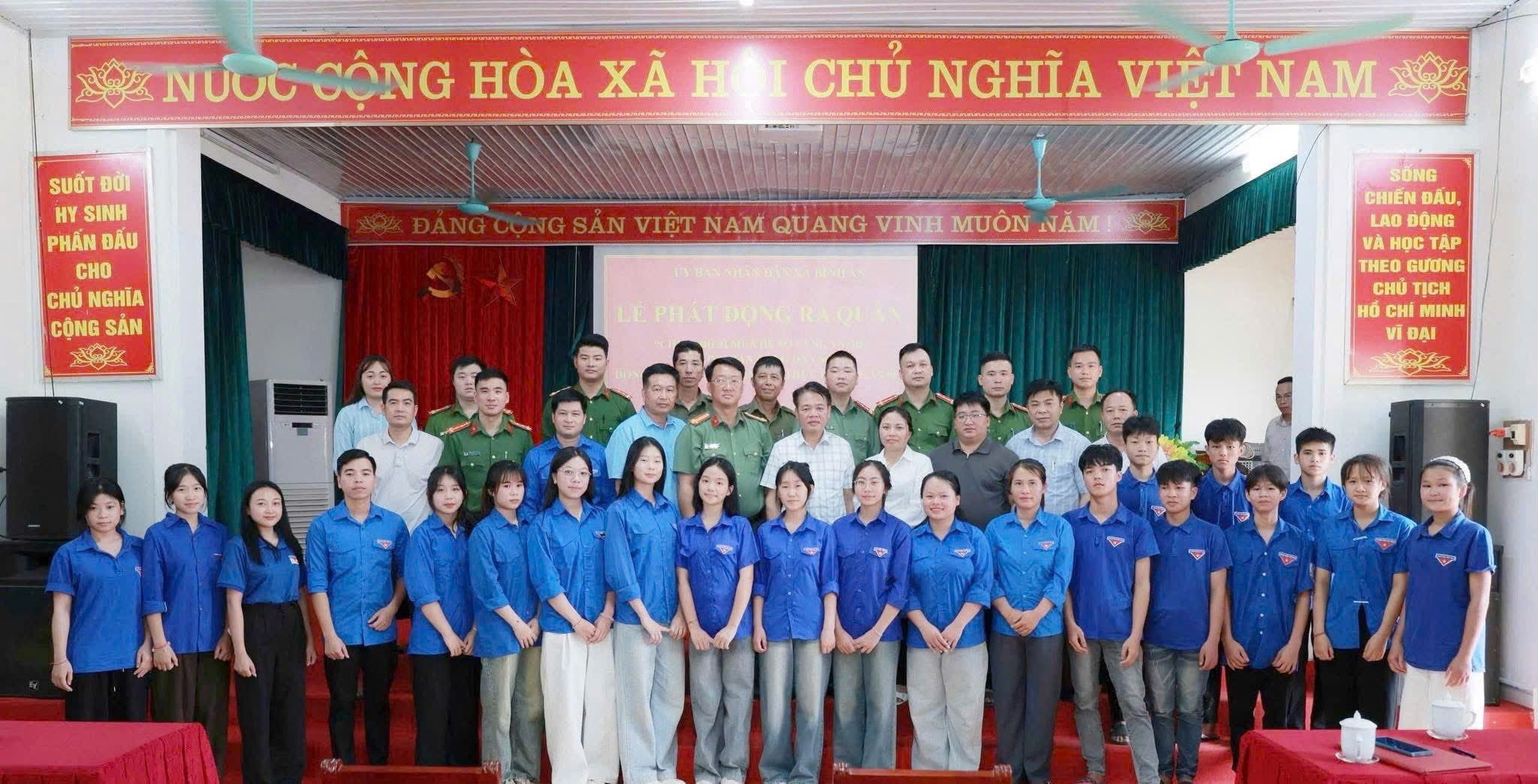 LAN TỎA CHUYỂN ĐỔI SỐ ĐẾN TỪNG NGƯỜI DÂN – KHỞI ĐỘNG “CHIẾN DỊCH MÙA HÈ SỐ CÙNG VNeID”