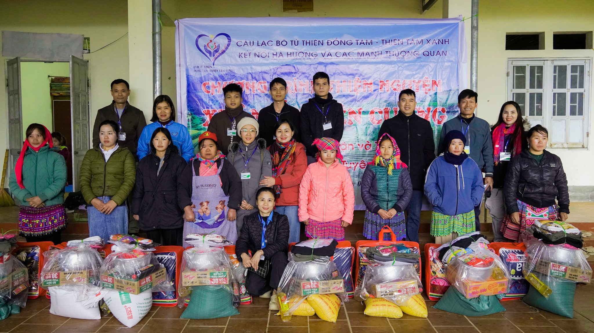 Xuân ấm biên cương đến với đồng bào, học sinh hai thôn Seo Lử Thận – Tả Lử Thận