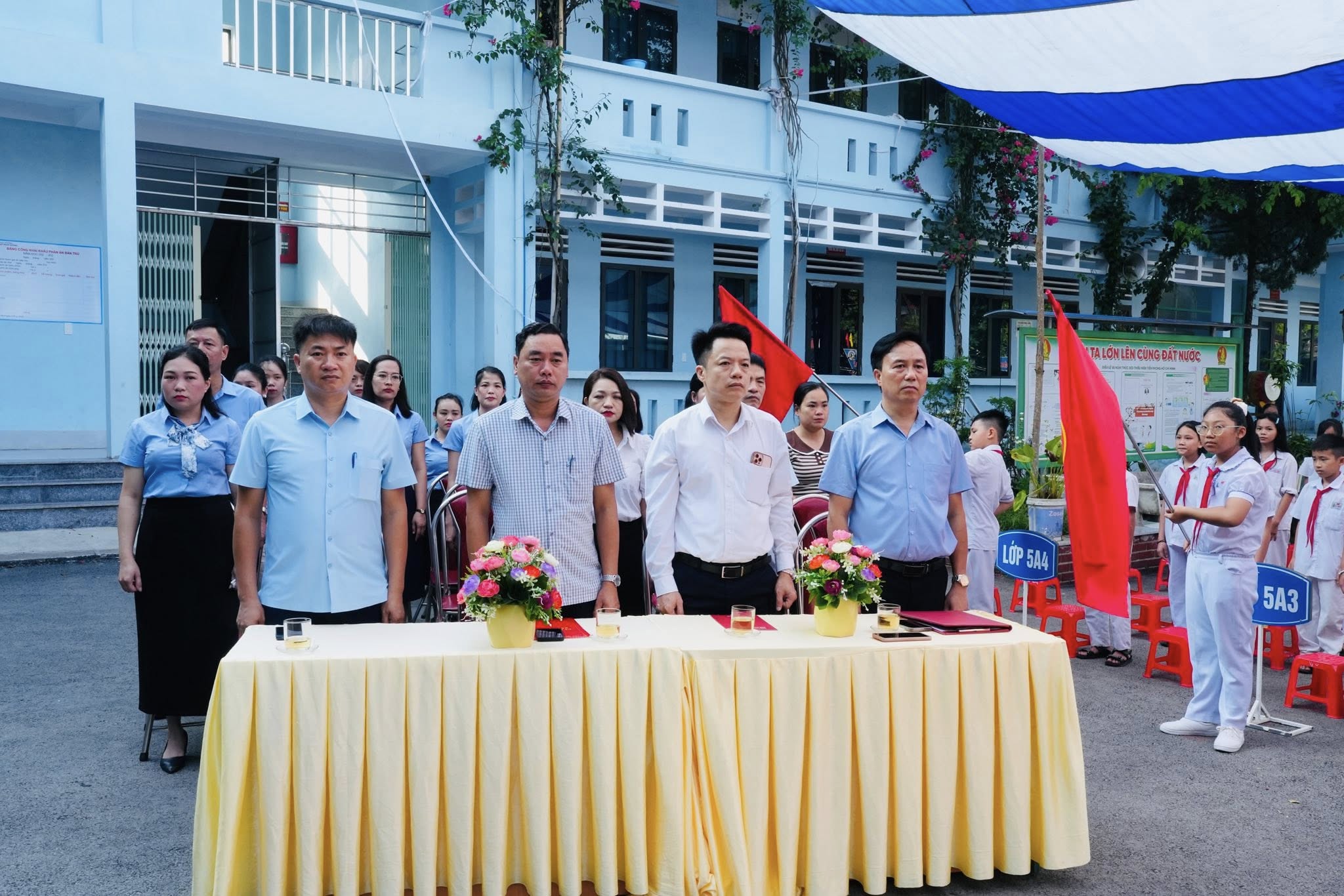 Chủ tịch UBND xã Ngọc Đường, tỉnh Tuyên Quang Nguyễn Mạnh Thắng dự tổng kết năm học trường Tiểu học Ngọc Đường