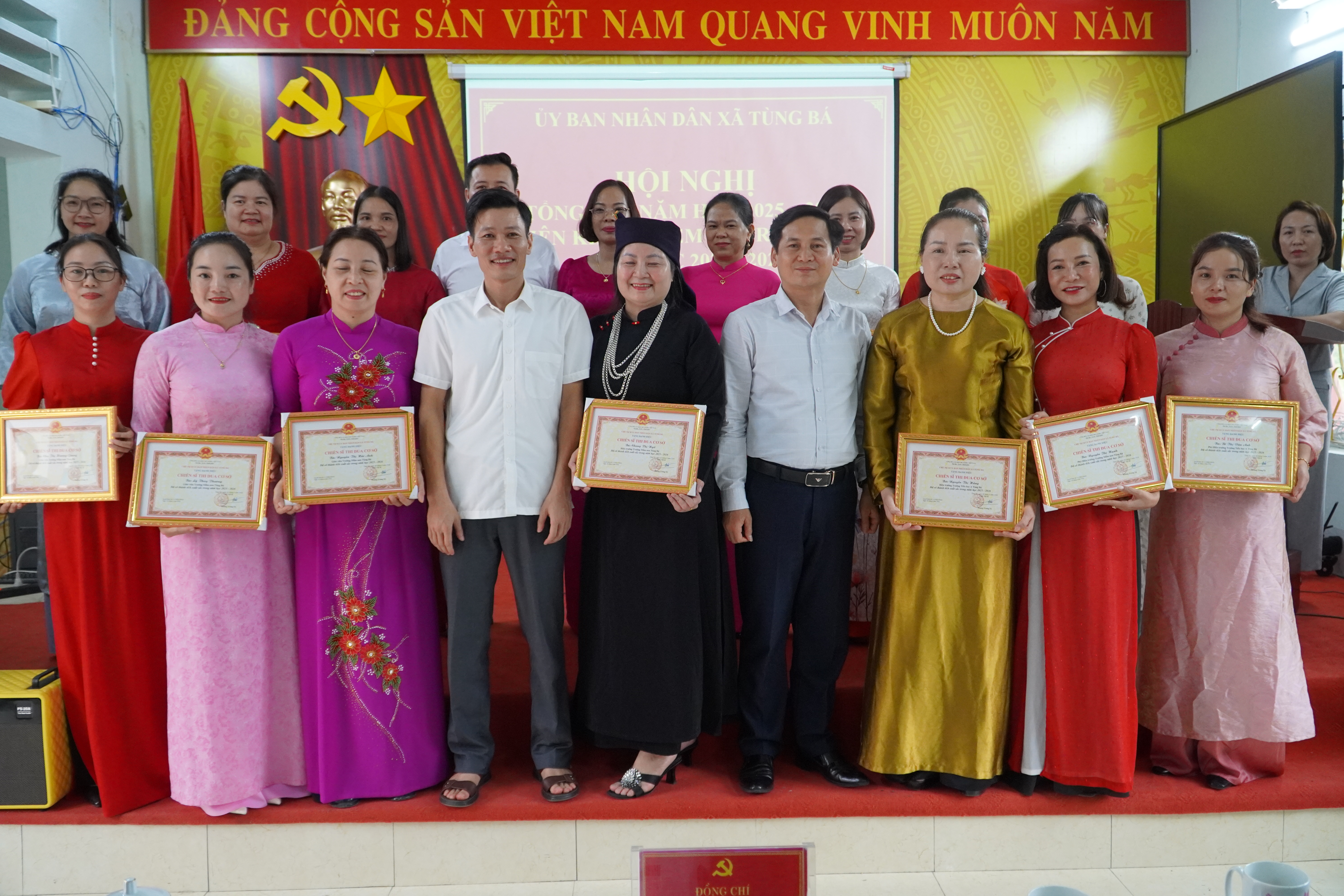 Xã Tùng Bá tổng kết năm học 2025-2026, triển khai nhiệm vụ trọng tâm năm học 2026-2027