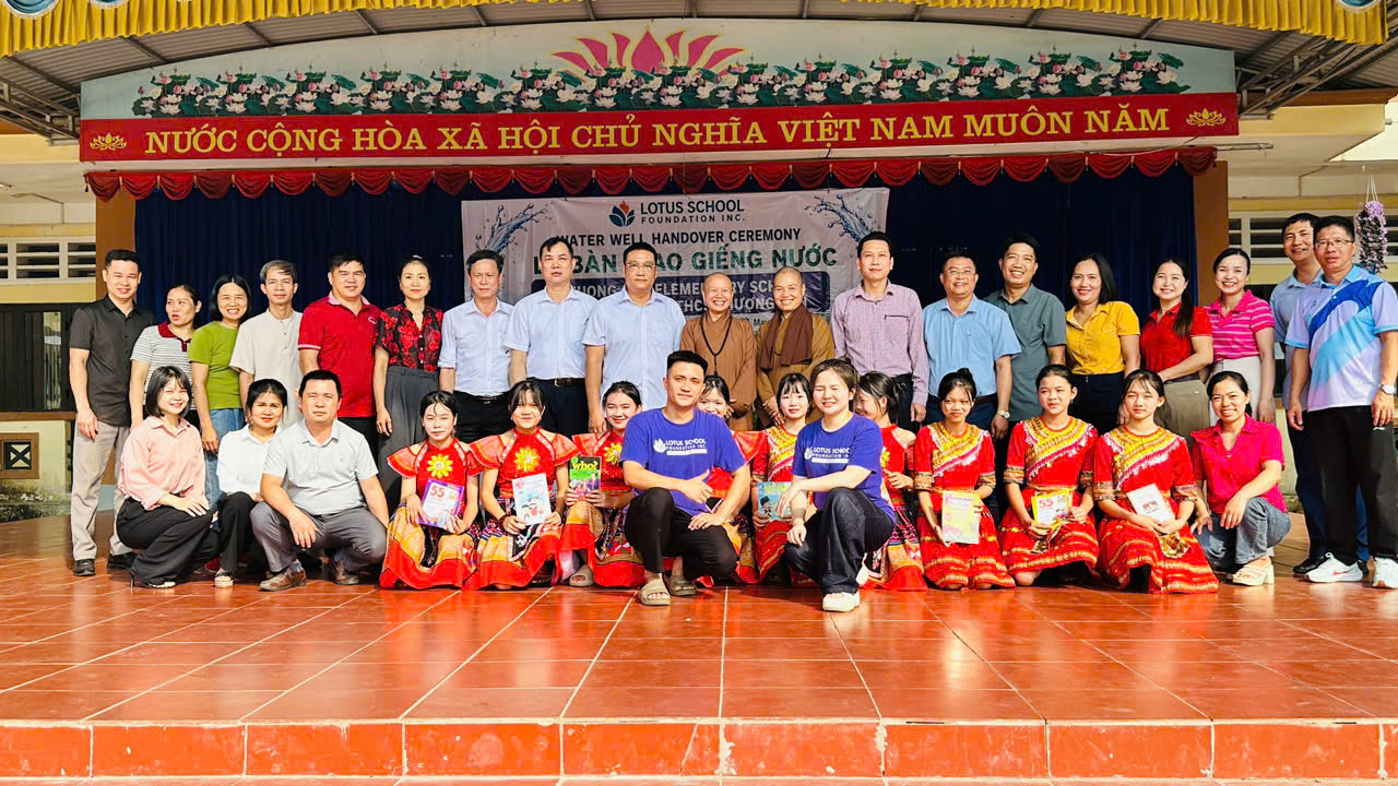 Lễ khánh thành và bàn giao công trình giếng khoan cho Trường PTDT bán trú THCS Thượng Sơn
