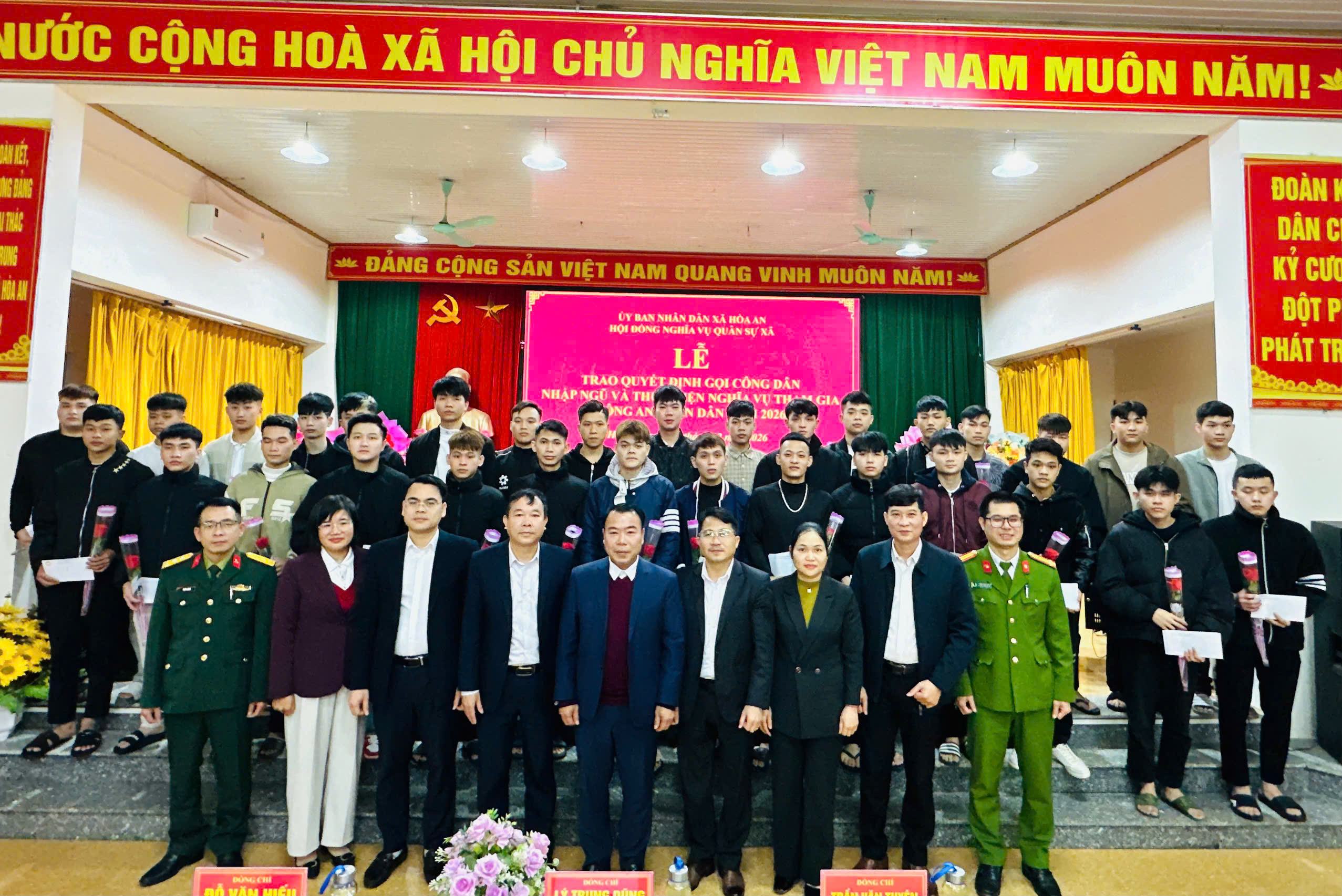 XÃ HÒA AN TỔ CHỨC LỄ TRAO LỆNH GỌI CÔNG DÂN NHẬP NGŨ NĂM 2026