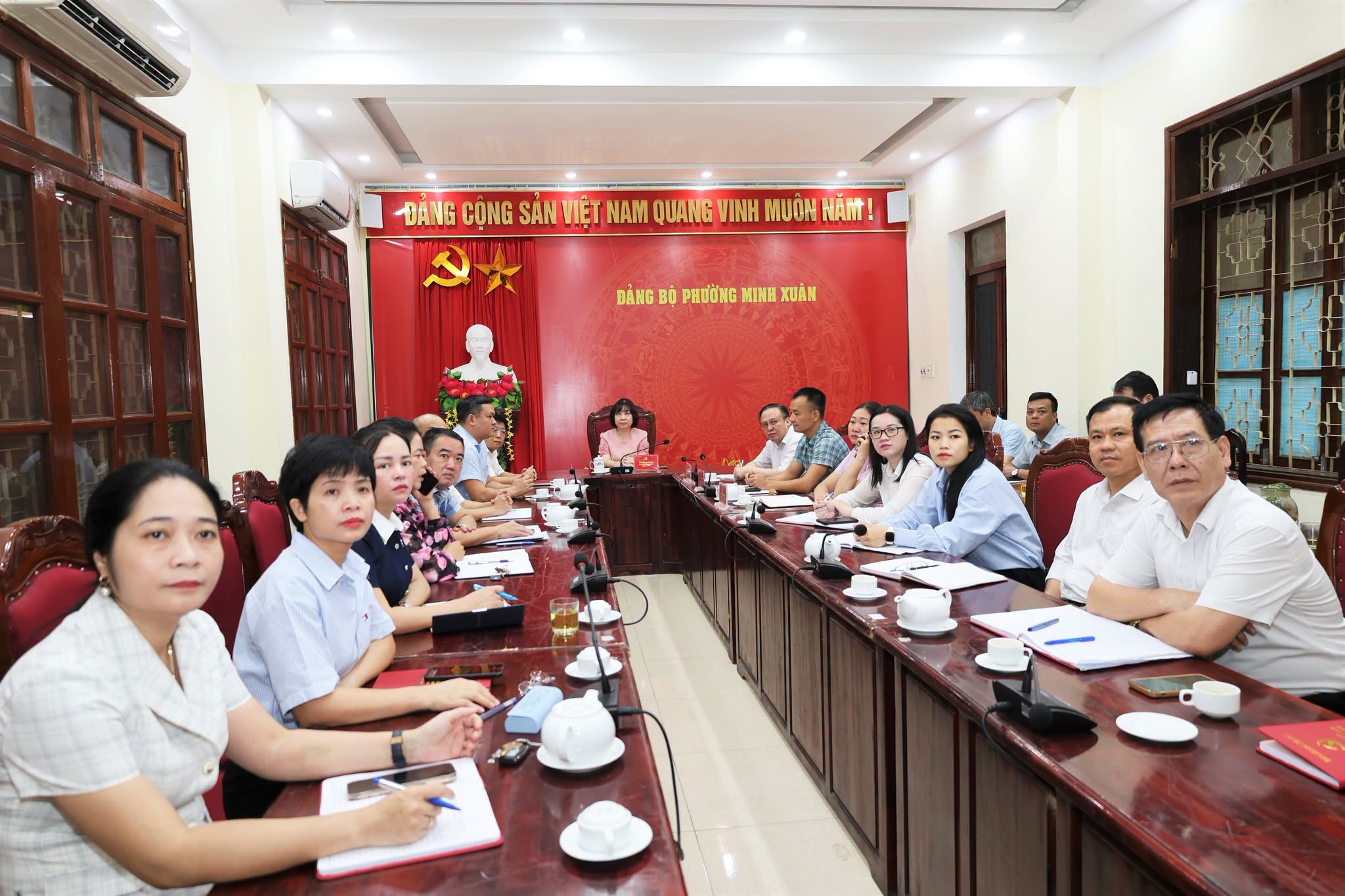 Sáng 29/7, Bộ Chính trị tổ chức Hội nghị toàn quốc Hội nghị trực tuyến nghiên cứu, học tập, quán triệt và triển khai thực hiện Nghị quyết Hội nghị lần thứ ba Ban Chấp hành Trung ương Đảng khóa XIV.