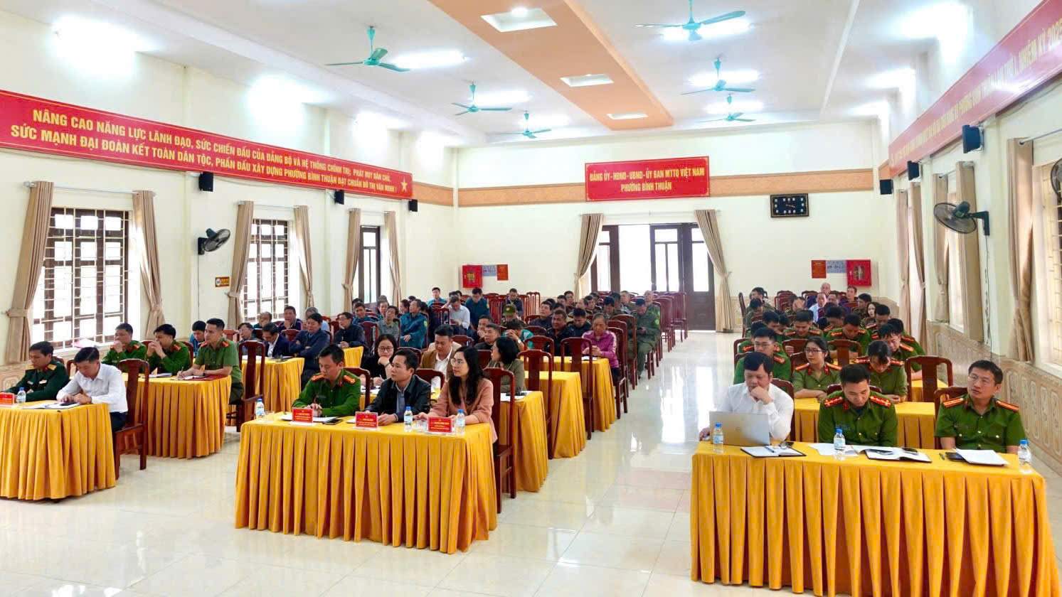 CÔNG AN PHƯỜNG BÌNH THUẬN TRIỂN KHAI CÔNG TÁC BẢO ĐẢM AN NINH, TRẬT TỰ PHỤC VỤ BẦU CỬ