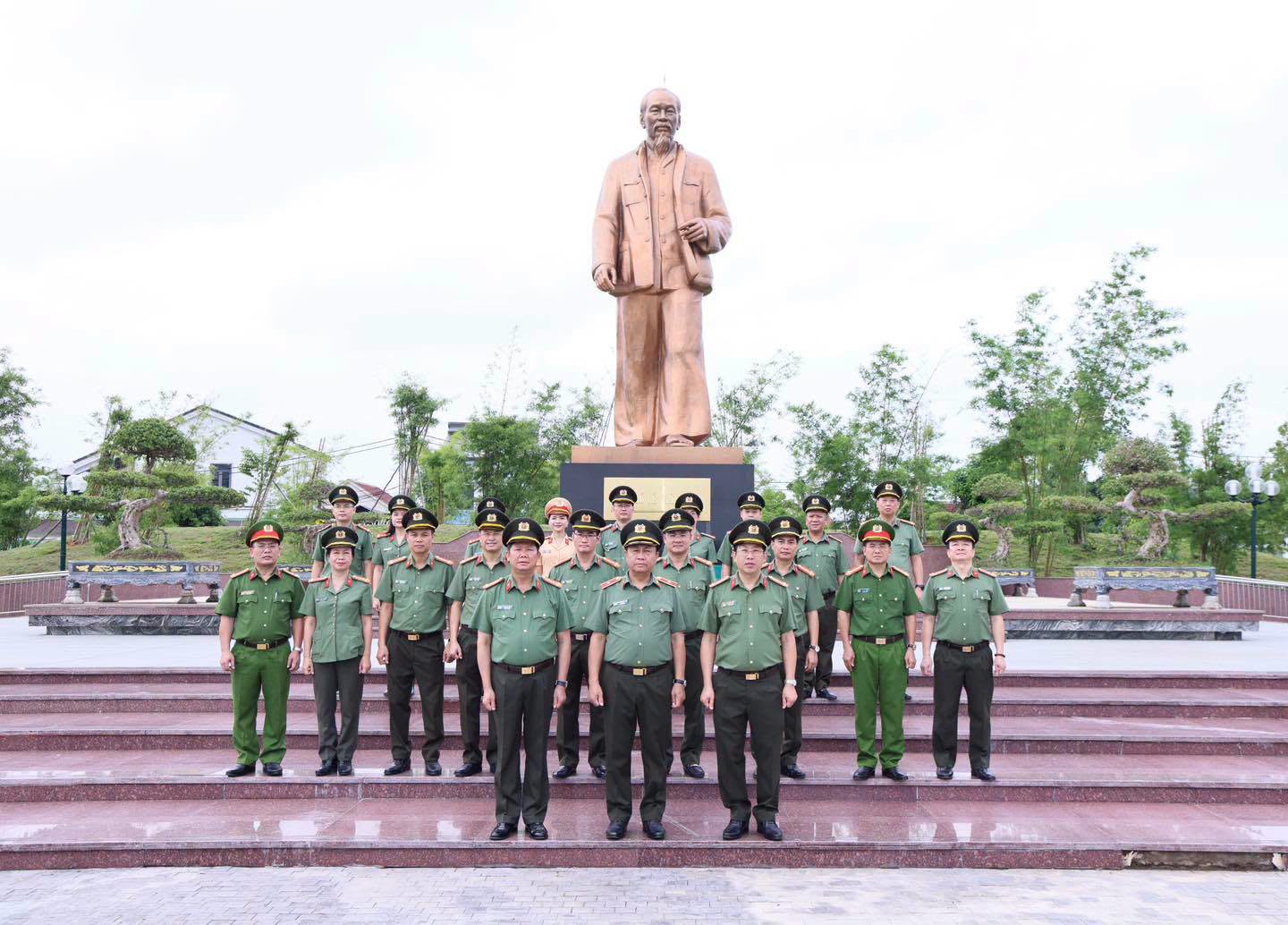 CÔNG AN TỈNH TỔ CHỨC CÁC HOẠT ĐỘNG SINH HOẠT CHÍNH TRỊ TẠI TỈNH NGHỆ AN - HÀ TĨNH