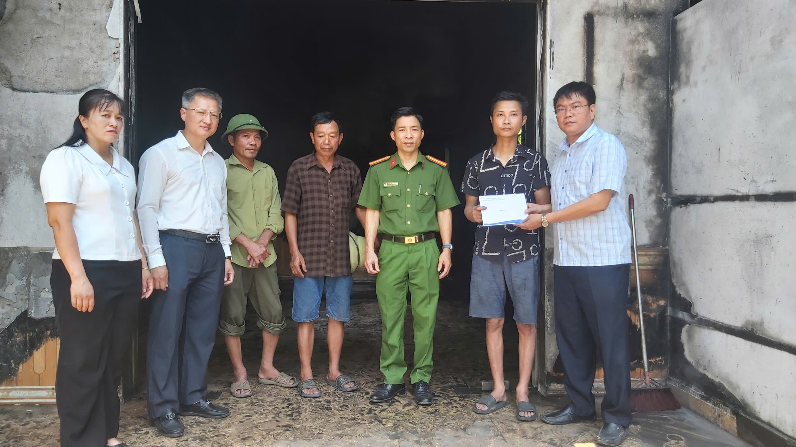 Hỗ trợ nahf ch&aacute;y.jpg