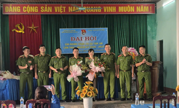 ĐẠI HỘI CHI ĐOÀN CÔNG AN XÃ TÂN AN LẦN THỨ NHẤT, NHIỆM KỲ 2025 - 2027 THÀNH CÔNG TỐT ĐẸP