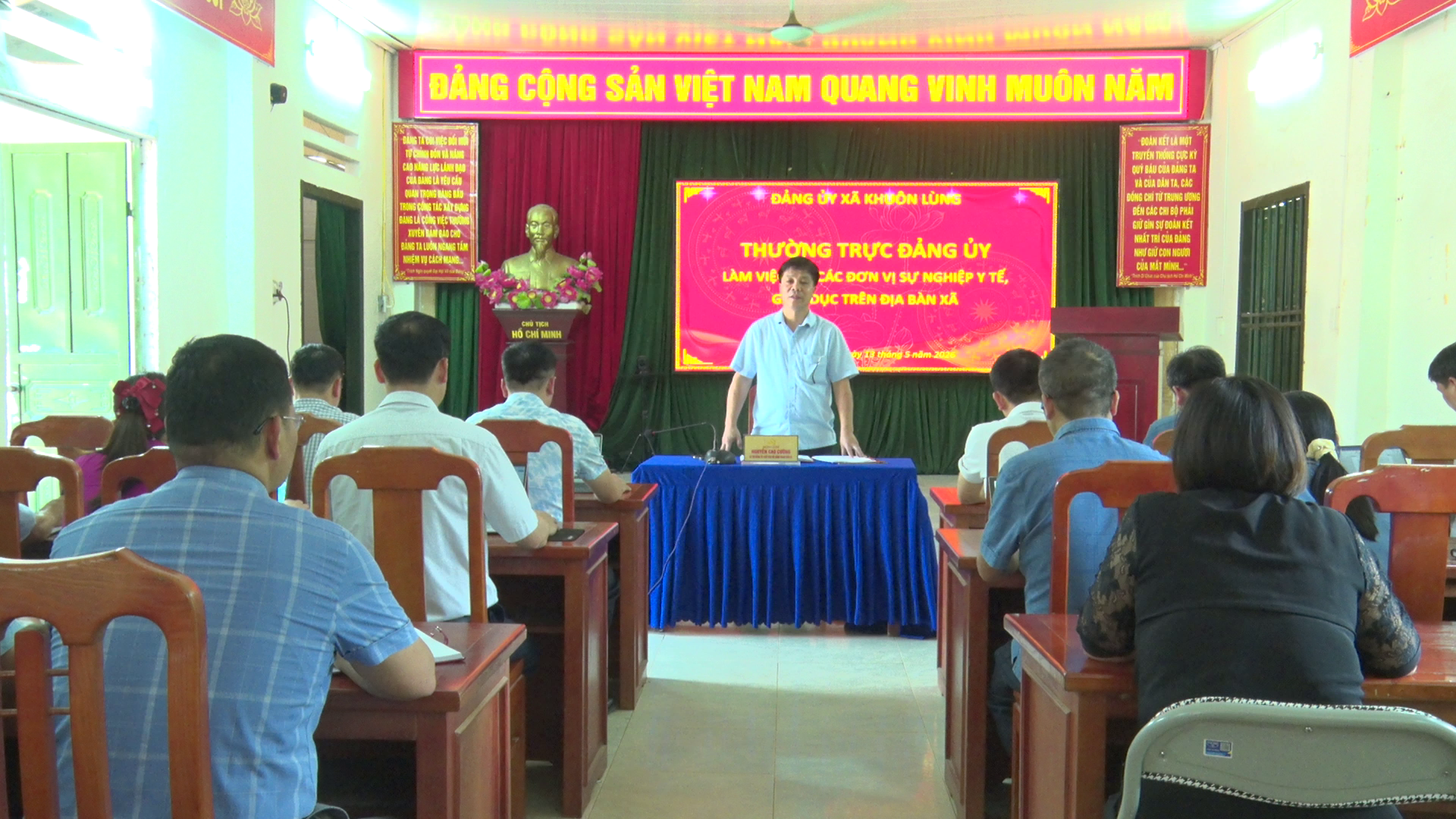 THƯỜNG TRỰC ĐẢNG ỦY XÃ LÀM VIỆC VỚI CÁC ĐƠN VỊ SỰ NGHIỆP Y TẾ, GIÁO DỤC TRÊN ĐỊA BÀN