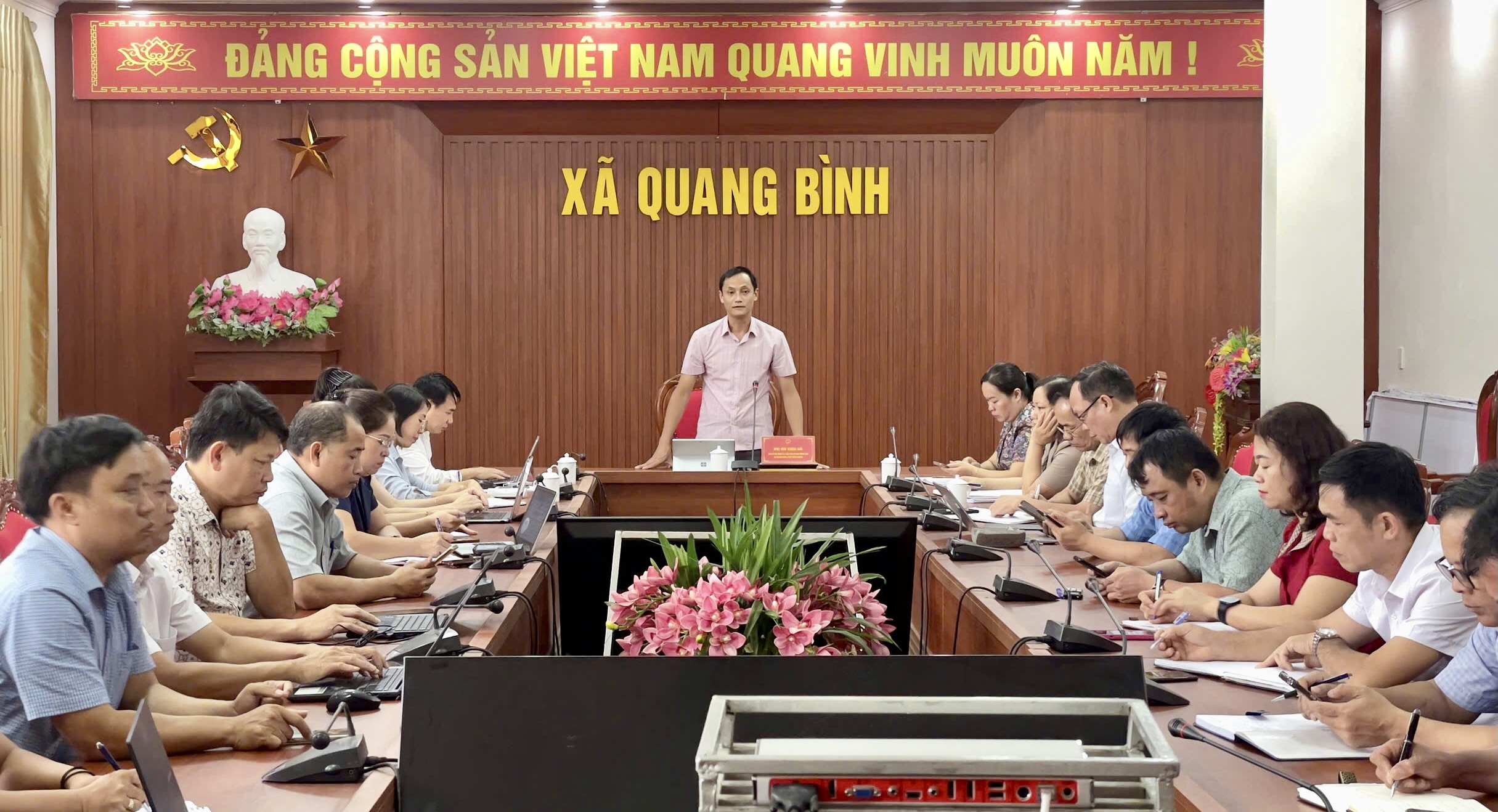 (Quang Bình - Tuyên Quang) UBND XÃ QUANG BÌNH LÀM VIỆC VỀ SẮP XẾP ĐƠN VỊ SỰ NGHIỆP CÔNG LẬP TRƯỜNG HỌC