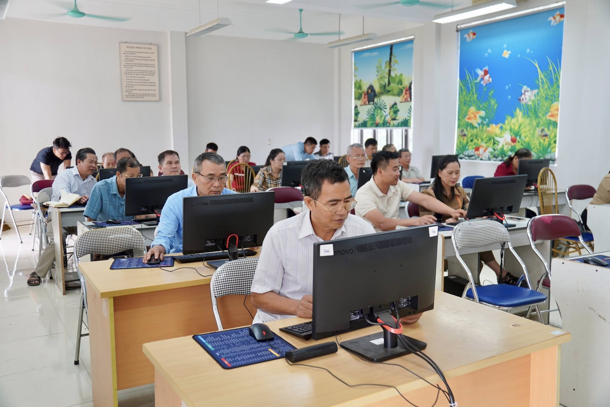 Tập huấn nâng cao năng lực ứng dụng công nghệ thông tin và chuyển đổi số