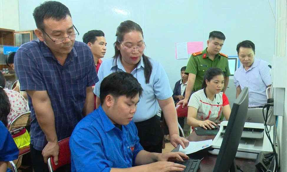 CÔNG AN XÃ HỒNG THÁI TÍCH CỰC HƯỞNG ỨNG CHIẾN DỊCH “MÙA HÈ SỐ CÙNG VNEID”