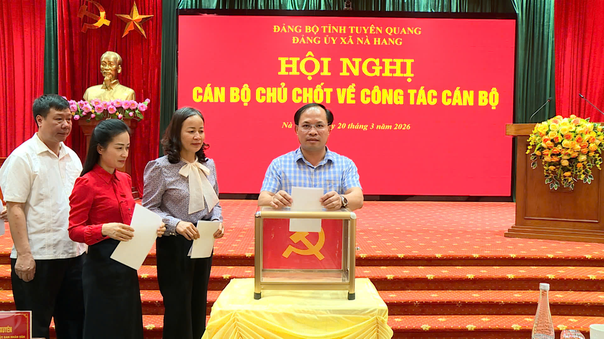 Xã Nà Hang tổ chức Hội nghị cán bộ chủ chốt về công tác cán bộ