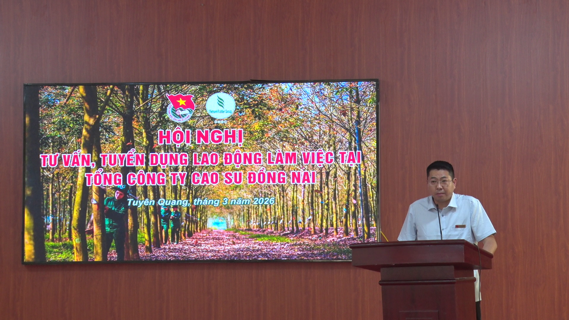 HỘI NGHỊ TƯ VẤN, TUYỂN DỤNG LAO ĐỘNG LÀM VIỆC TẠI TỔNG CÔNG TY CAO SU ĐỒNG NAI