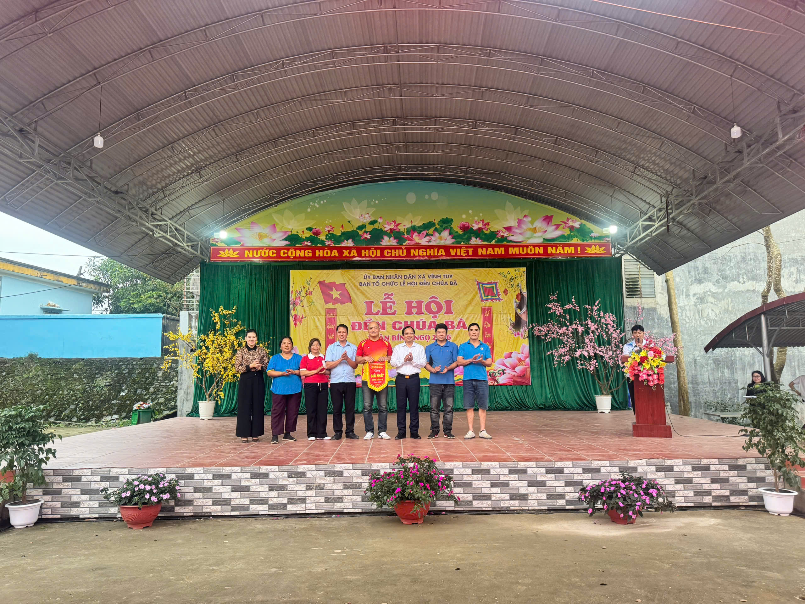 Lễ hội đội giải nhất k&eacute;o co.jpg