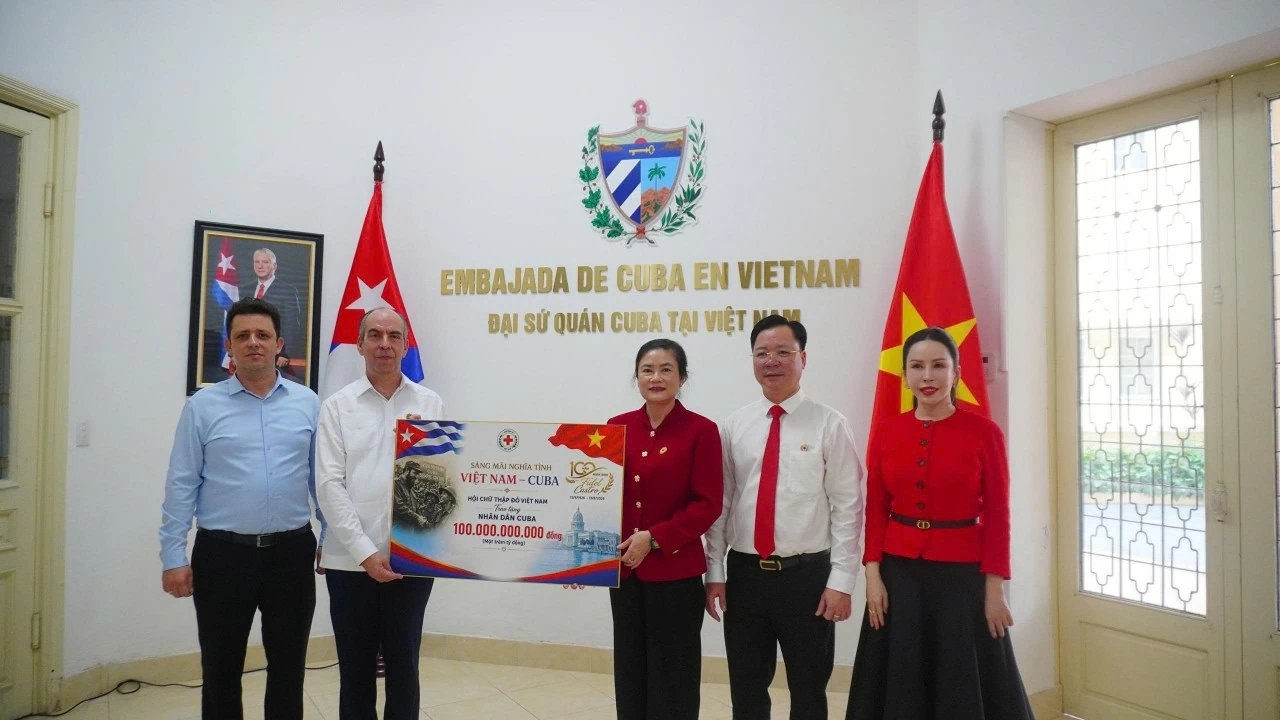 Trao gửi yêu thương, vun đắp truyền thống hữu nghị đặc biệt Việt Nam-Cuba