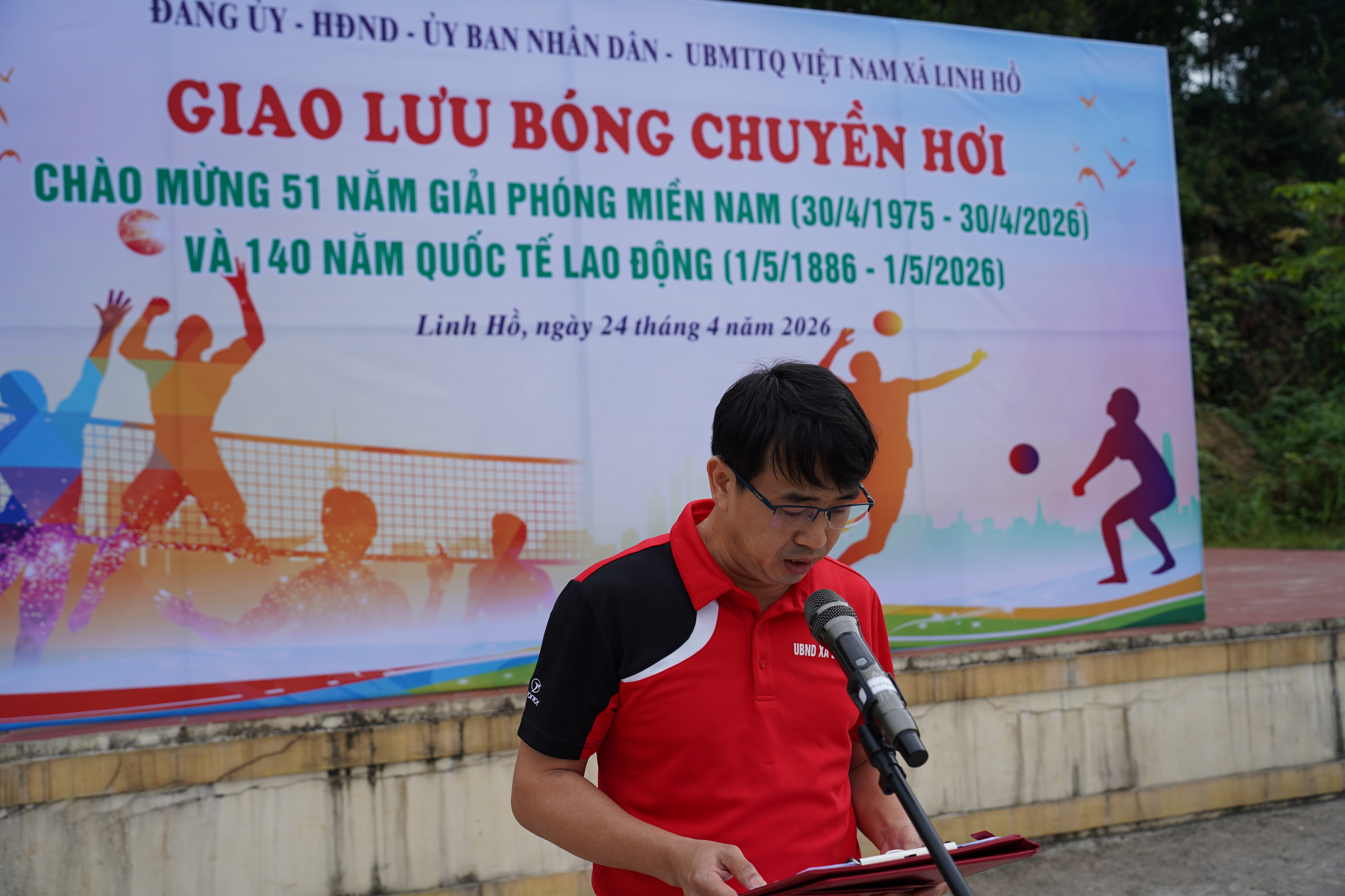 B&oacute;ng chuyền 2.JPG