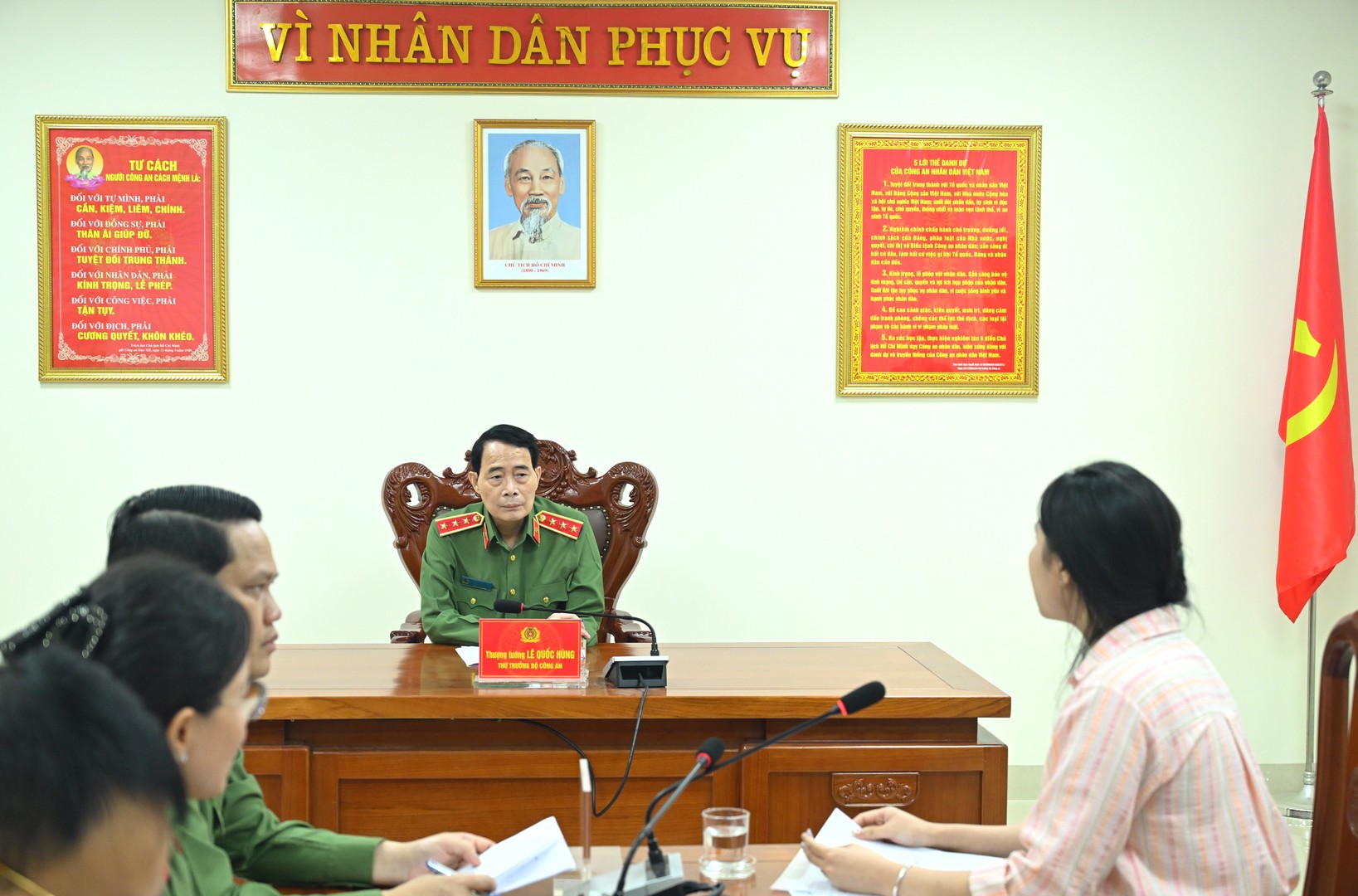 LÃNH ĐẠO BỘ CÔNG AN TIẾP CÔNG DÂN ĐỊNH KỲ THÁNG 9/2026