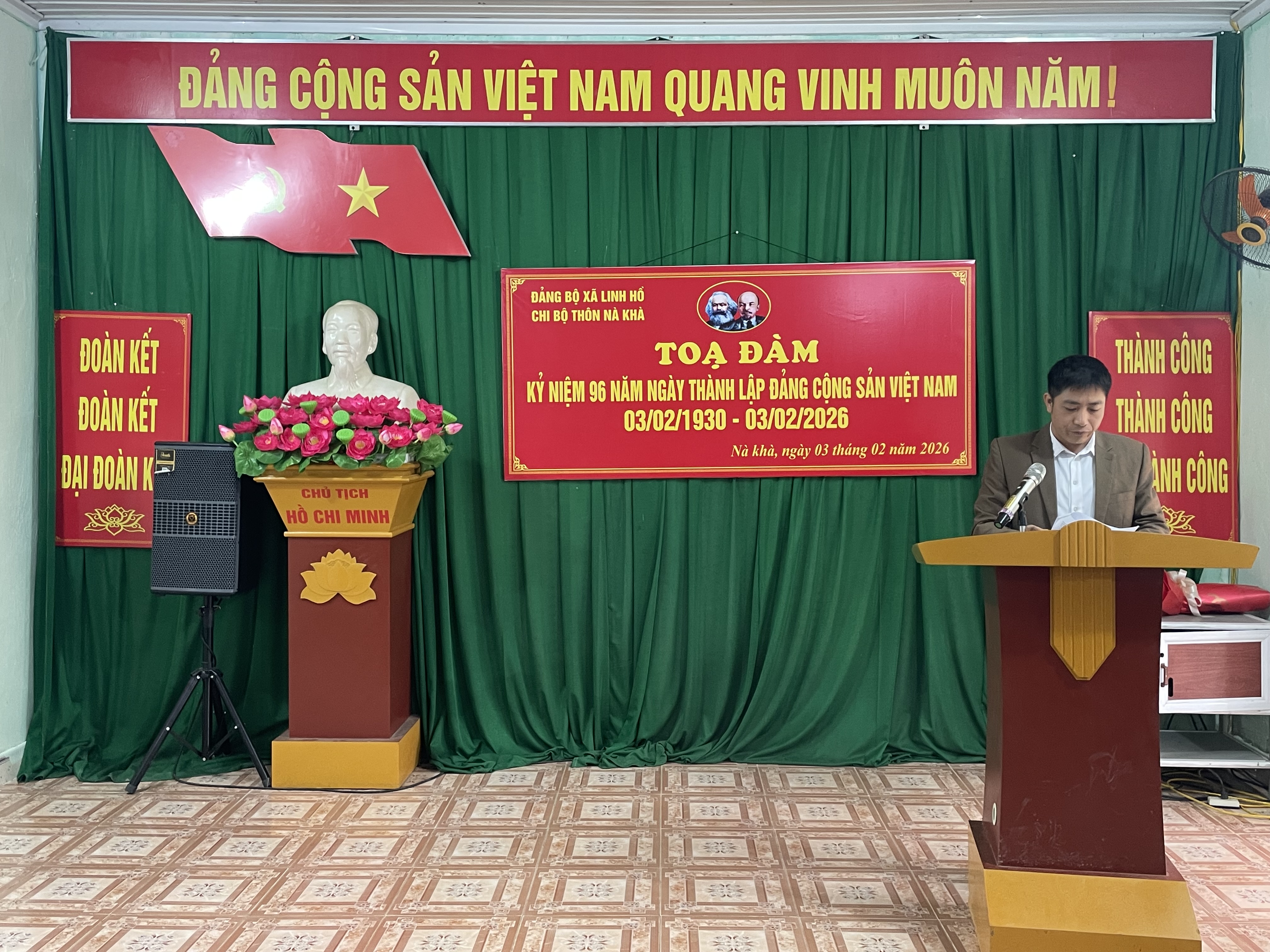 Toạ đ&agrave;m 2.JPG