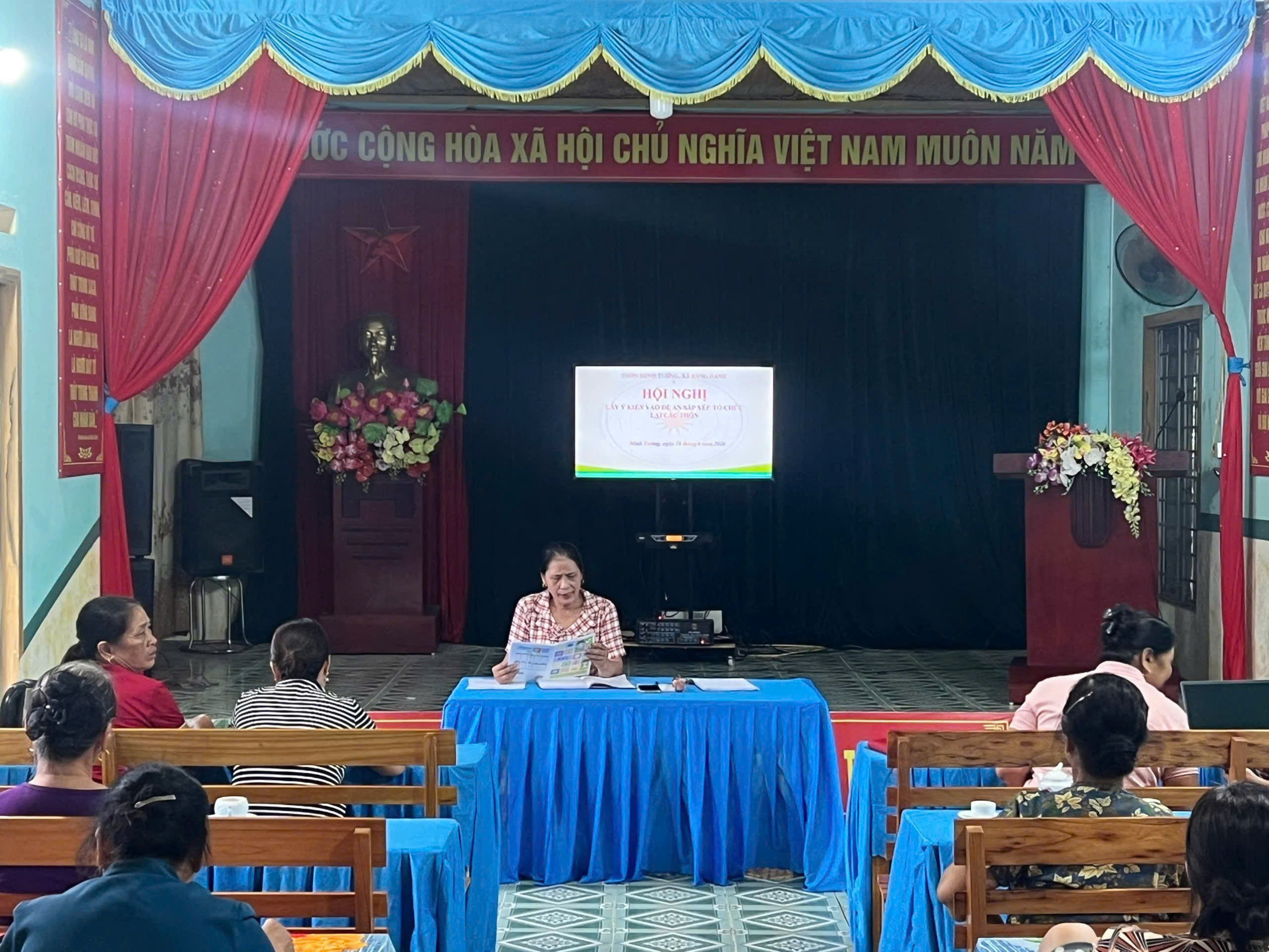 XÃ BẰNG HÀNH TỔ CHỨC HỘI NGHỊ LẤY Ý KIẾN THAM GIA VÀO DỰ THẢO ĐỀ ÁN SÁP NHẬP, TỔ CHỨC LẠI THÔN TRÊN ĐỊA BÀN XÃ