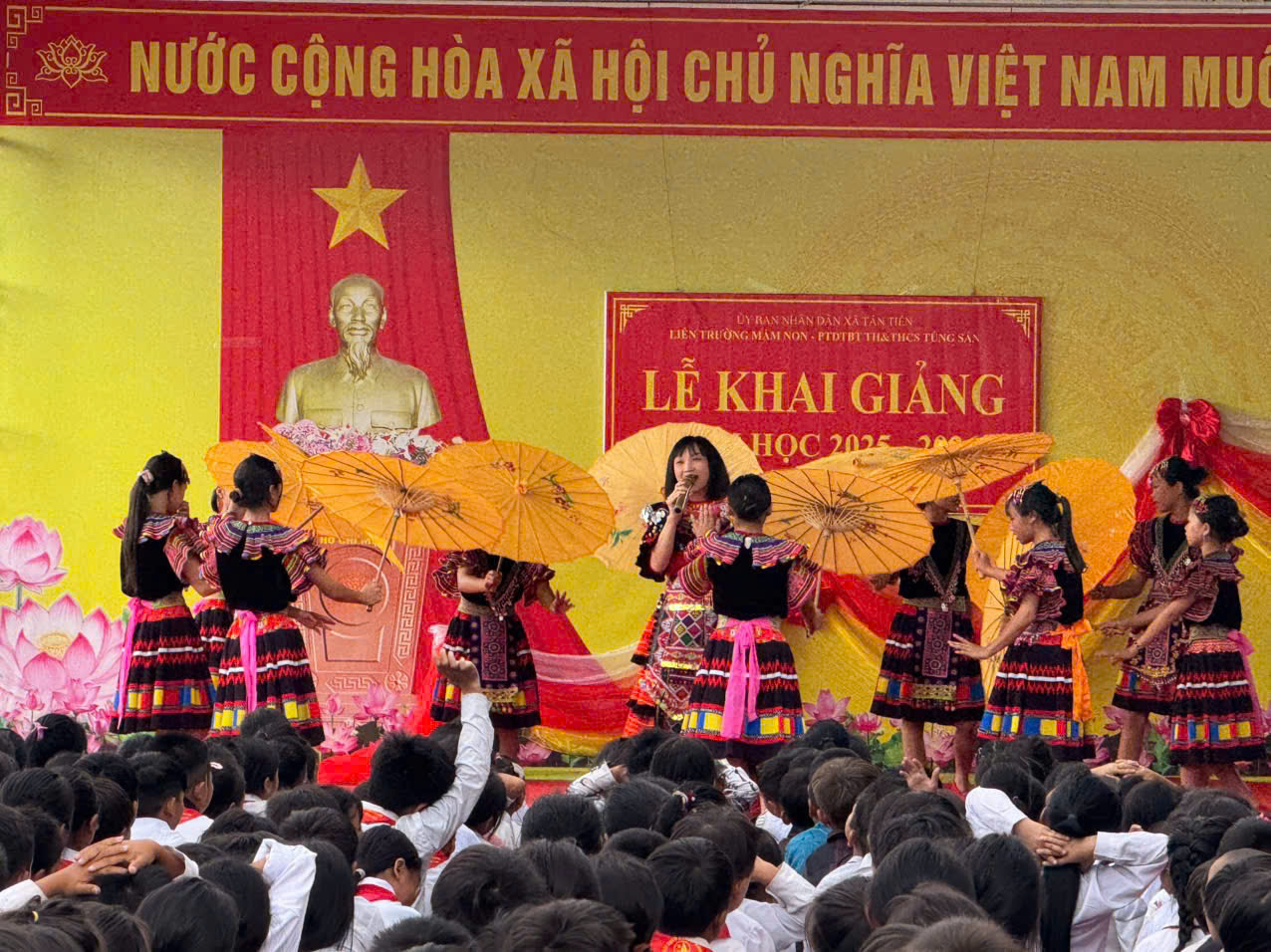 2. Tung san.jpg