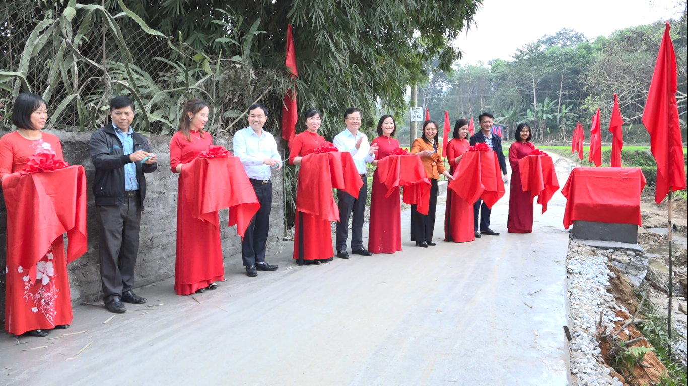 Hùng An khánh thành cầu dân sinh