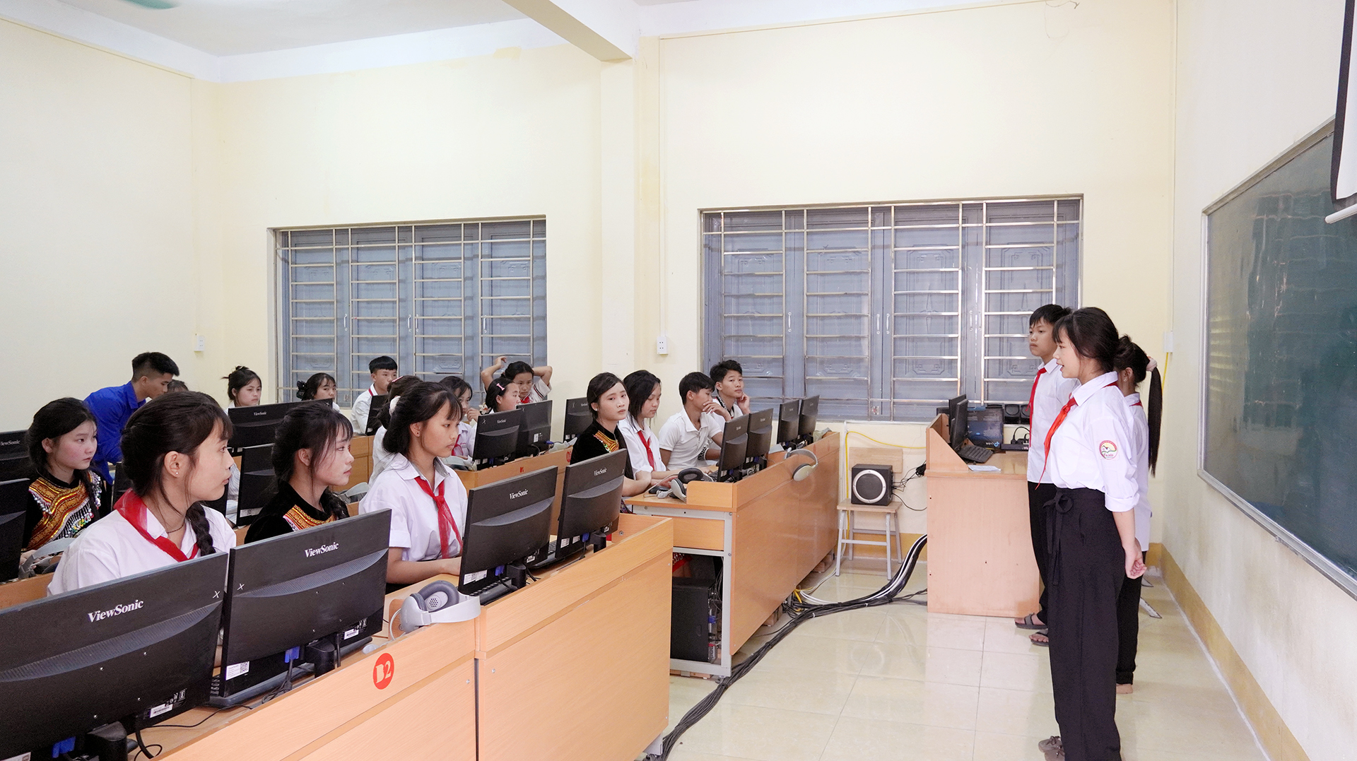 thu thập th&ocirc;ng tin THCS Bản Ng&ograve; (9).JPG