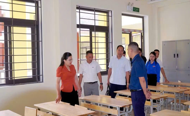 nội trú 6.png