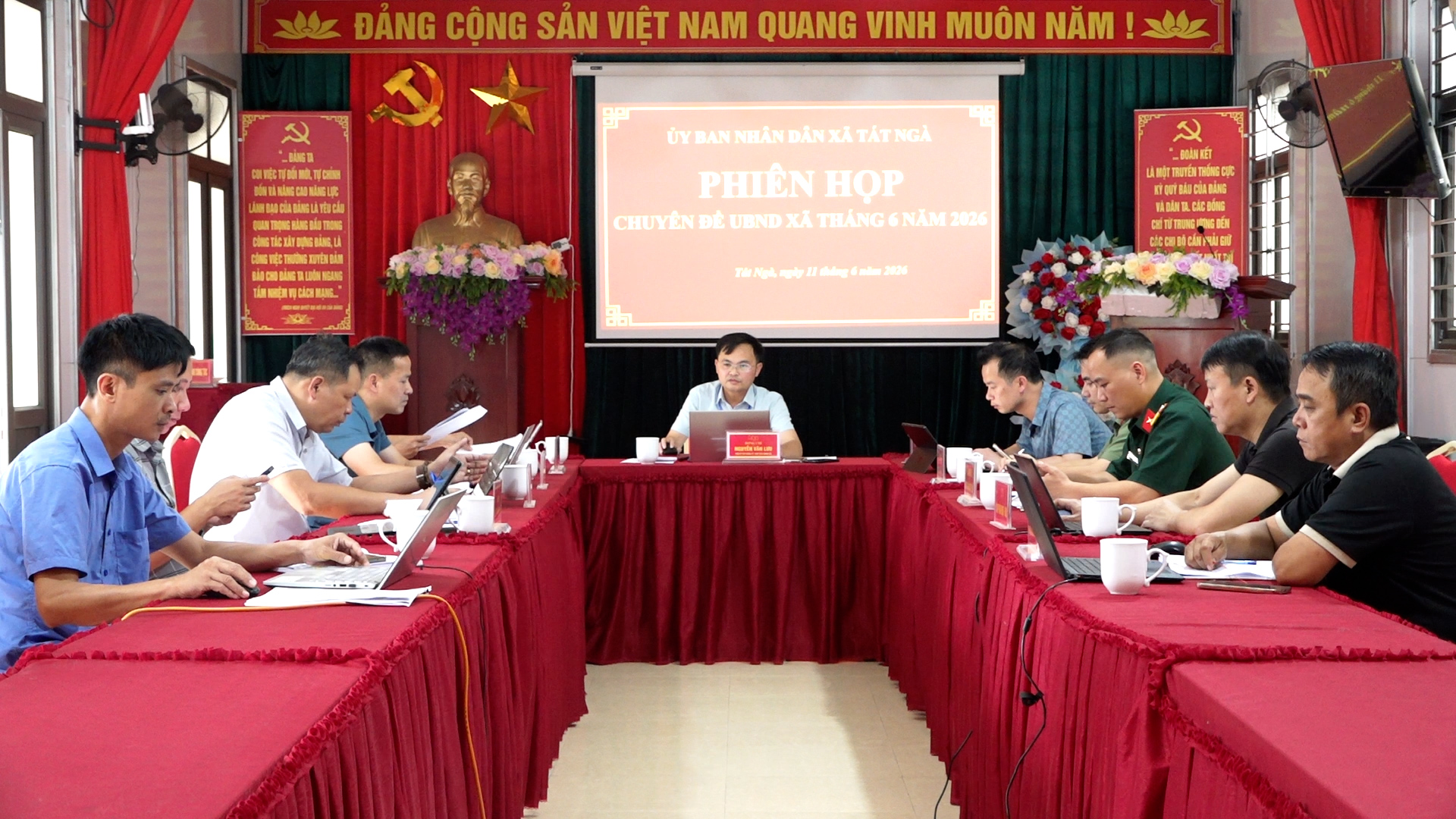 Phiên họp chuyên đề UBND xã tháng 6 năm 2026