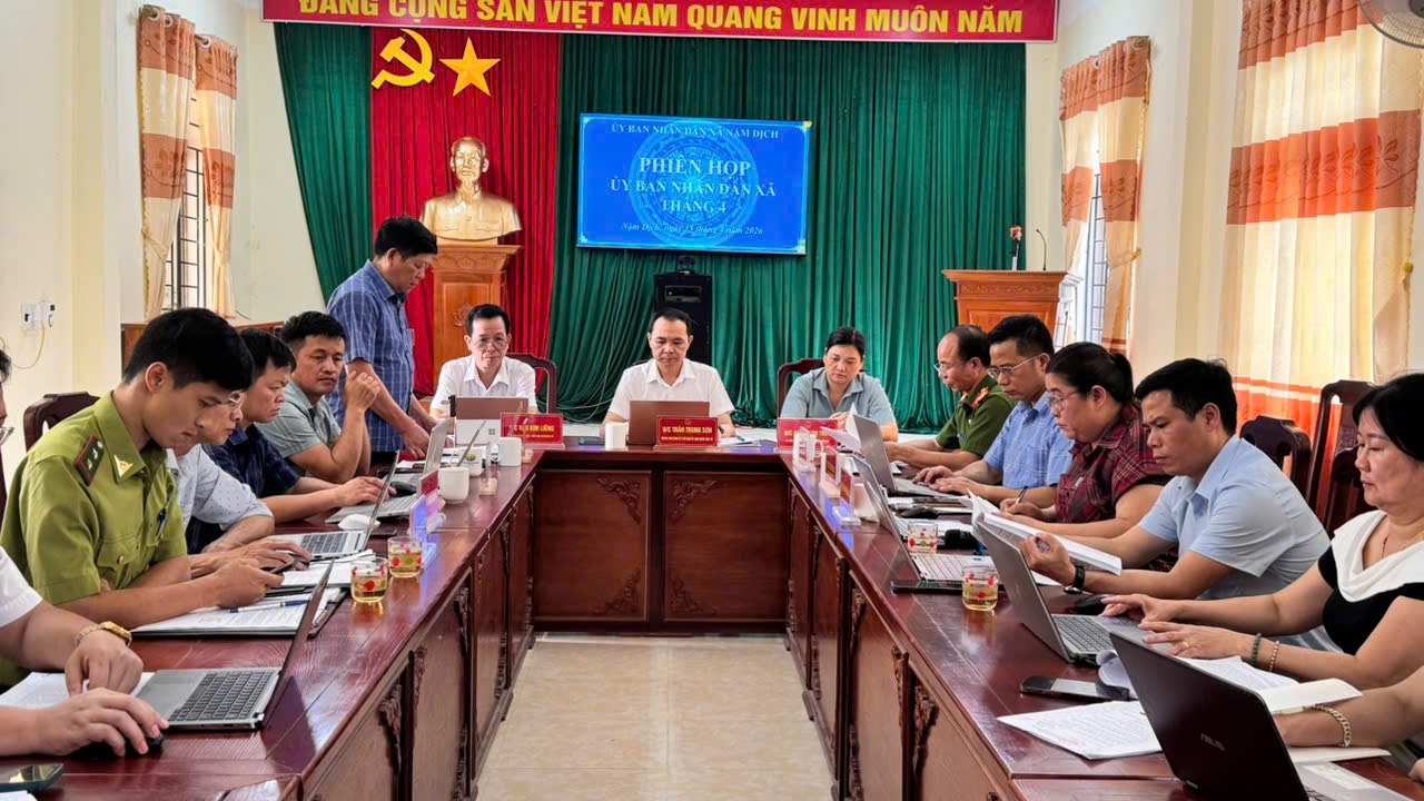 PHIÊN HỌP THÁNG 4 ỦY BAN NHÂN DÂN XÃ NẬM DỊCH