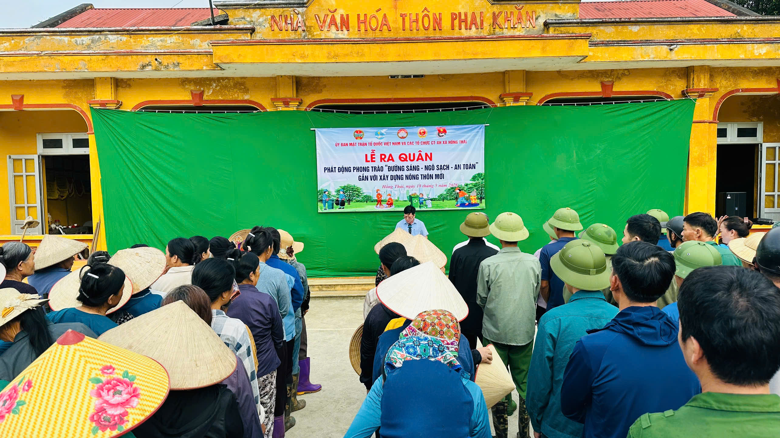 Lễ ra quân Phát động phong trào “Đường sáng – Ngõ sạch – An toàn” gắn với xây dựng nông thôn mới
