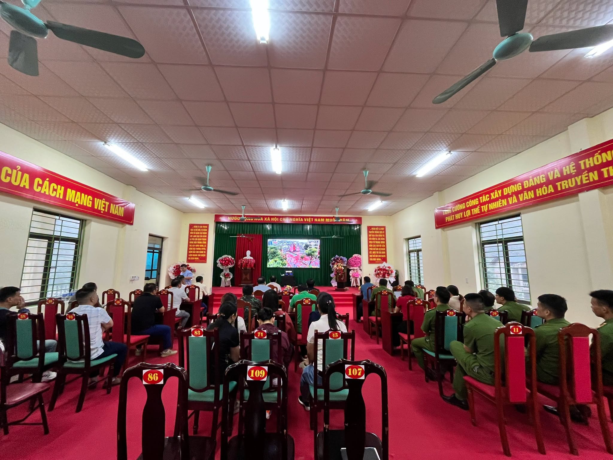 Lũng Phìn ra quân hưởng ứng Tháng Hành động phòng, chống ma túy