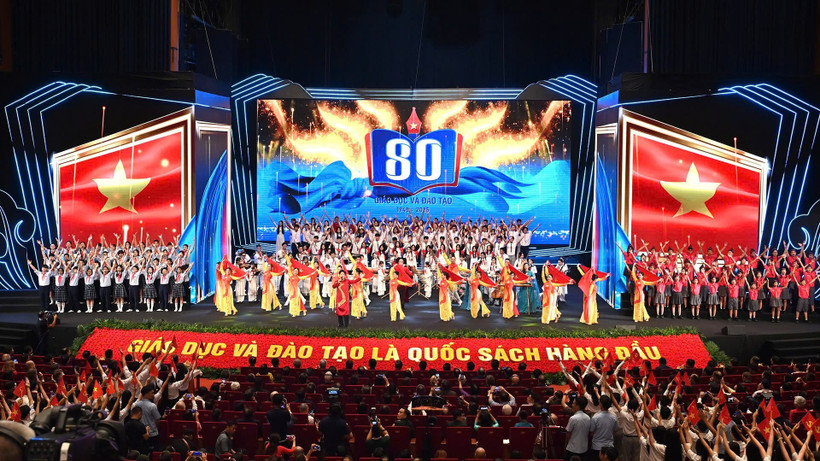 Tổng Bí thư Tô Lâm dự Lễ kỷ niệm 80 năm truyền thống ngành giáo dục và khai giảng năm học 2025-2026
