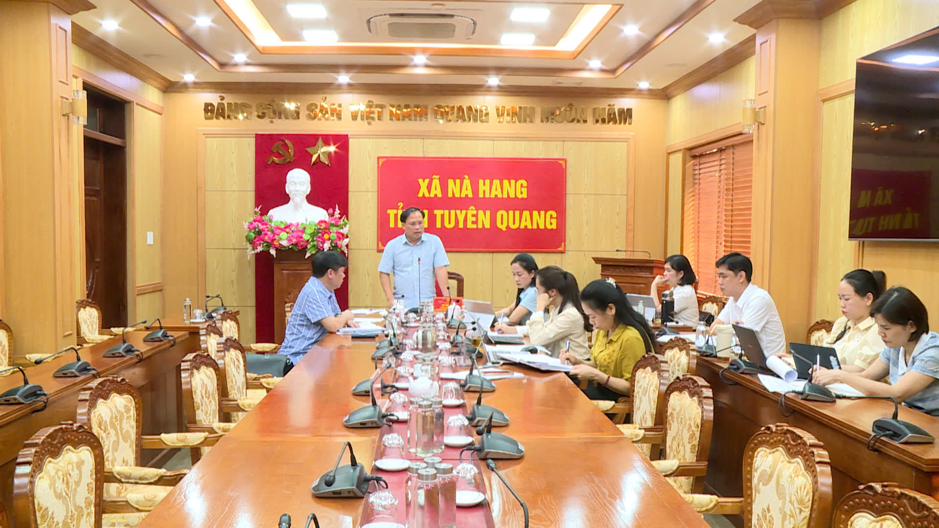 Xã Nà Hang họp đánh giá tiến độ giải ngân vốn đầu tư công nguồn vốn năm 2025 chuyển sang năm 2026