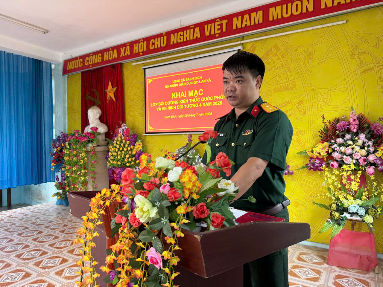 XÃ BẠCH ĐÍCH KHAI GIẢNG LỚP BỒI DƯỠNG KIẾN THỨC QUỐC PHÒNG VÀ AN NINH CHO ĐỐI TƯỢNG 4 NĂM 2026