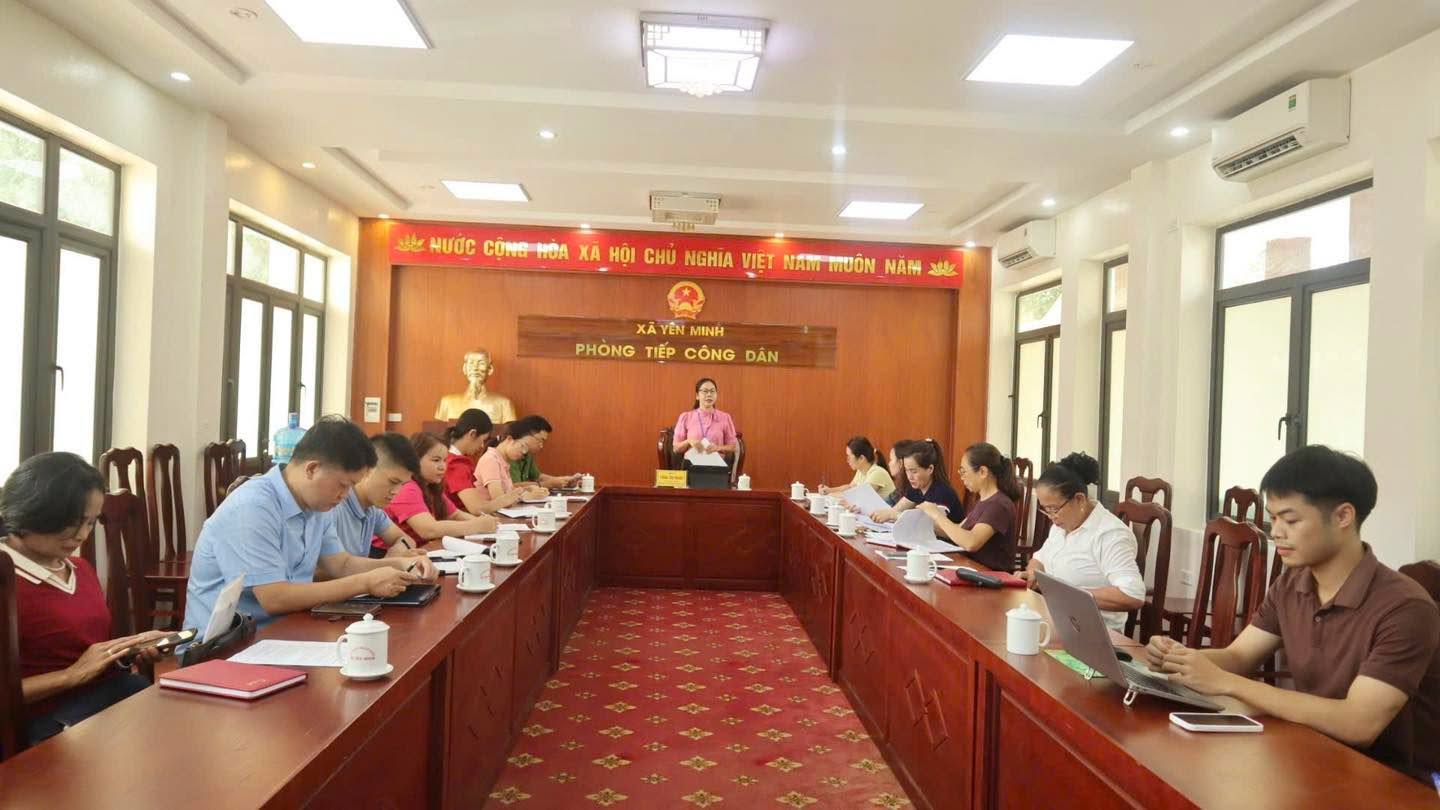 HỌP THỐNG NHẤT QUY CHẾ HOẠT ĐỘNG QUẢNG TRƯỜNG VÀ KẾ HOẠCH HOẠT ĐỘNG VĂN HÓA, VĂN NGHỆ TẠI QUẢNG TRƯỜNG XÃ YÊN MINH