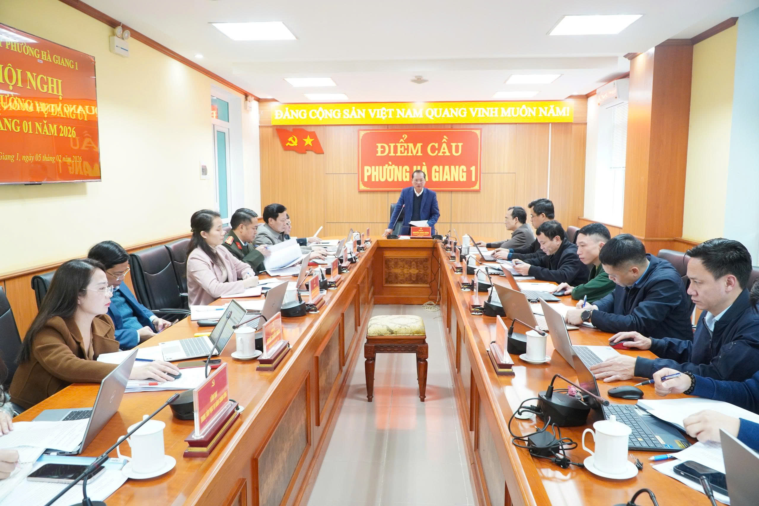Hội nghị Ban Thường vụ Đảng ủy phường Hà Giang 1.