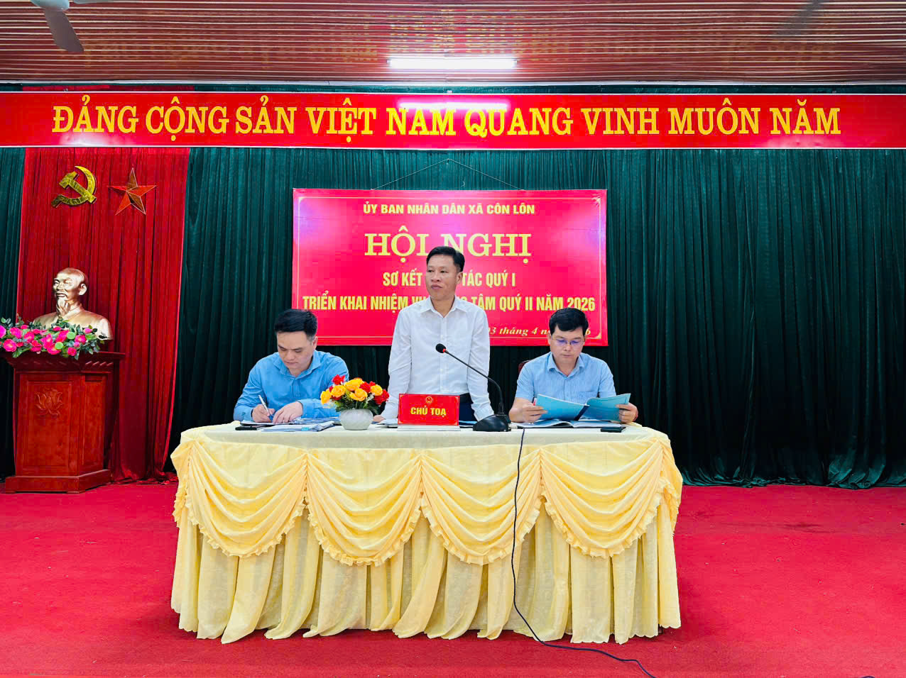 UBND XÃ CÔN LÔN TỔ CHỨC HỘI NGHỊ SƠ KẾT CÔNG TÁC QUÝ 1 VÀ TRIỂN KHAI NHIỆM VỤ TRỌNG TÂM QUÝ 2 NĂM 2026.