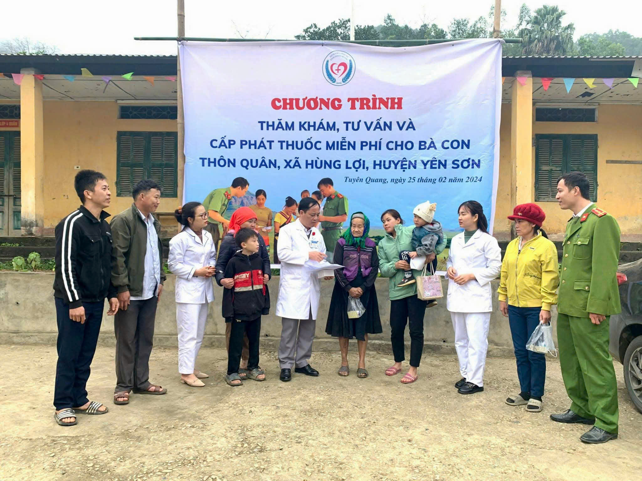 THEO NHỮNG CUNG ĐƯỜNG VỀ VỚI NHÂN DÂN